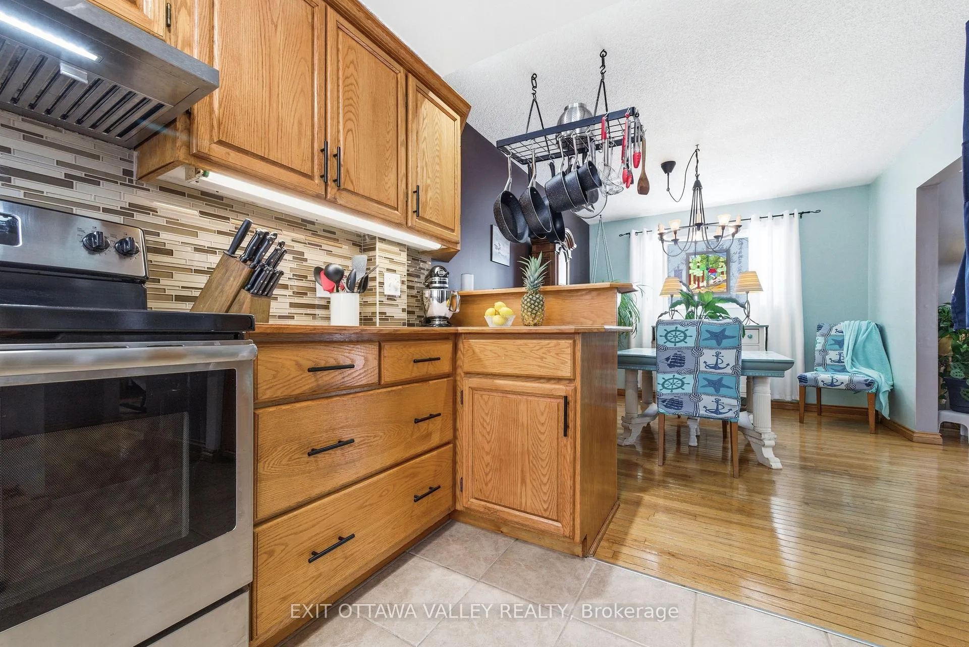 Photo 16 of 38 Thomas Street, Deep River — HOMEH