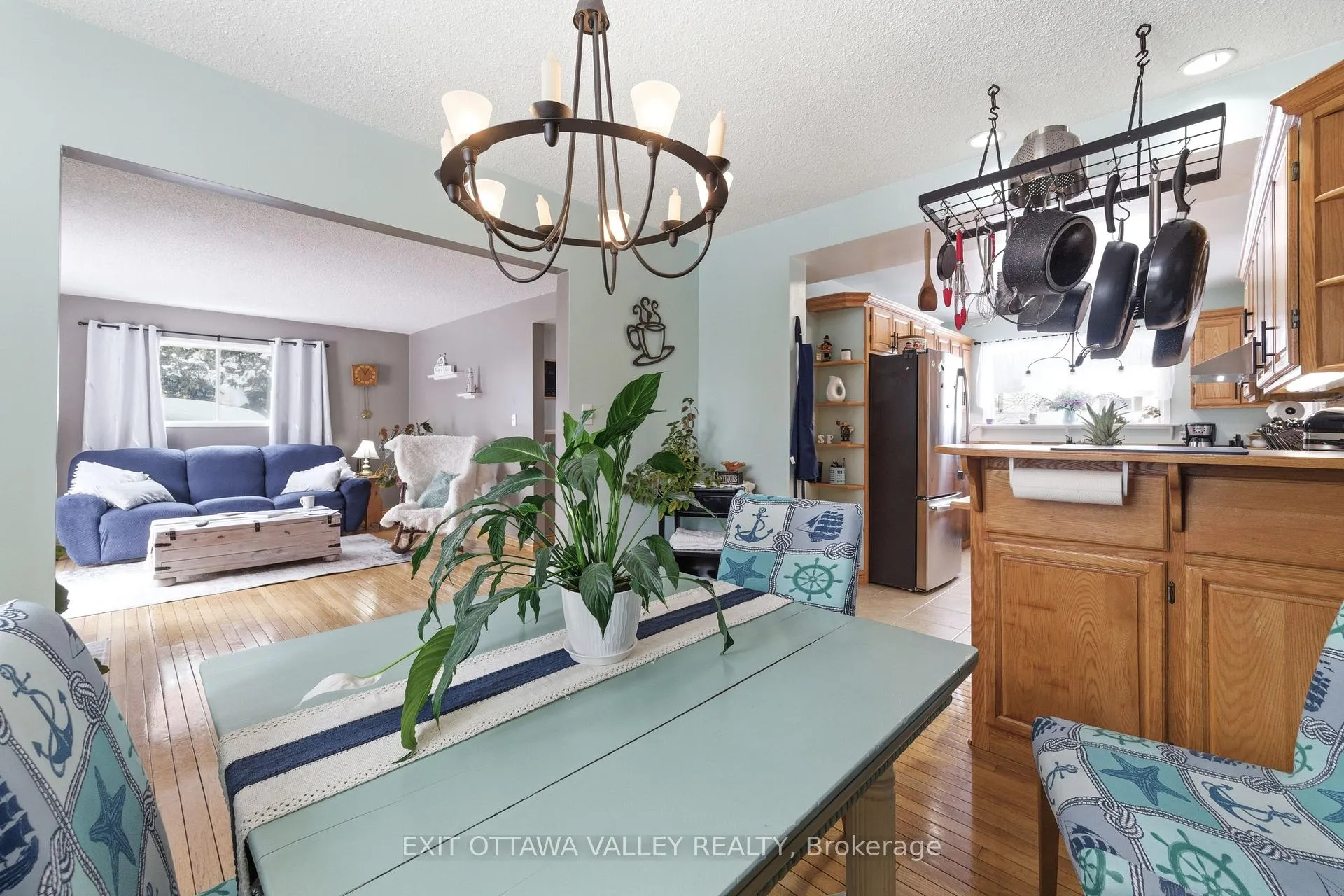 Photo 20 of 38 Thomas Street, Deep River — HOMEH