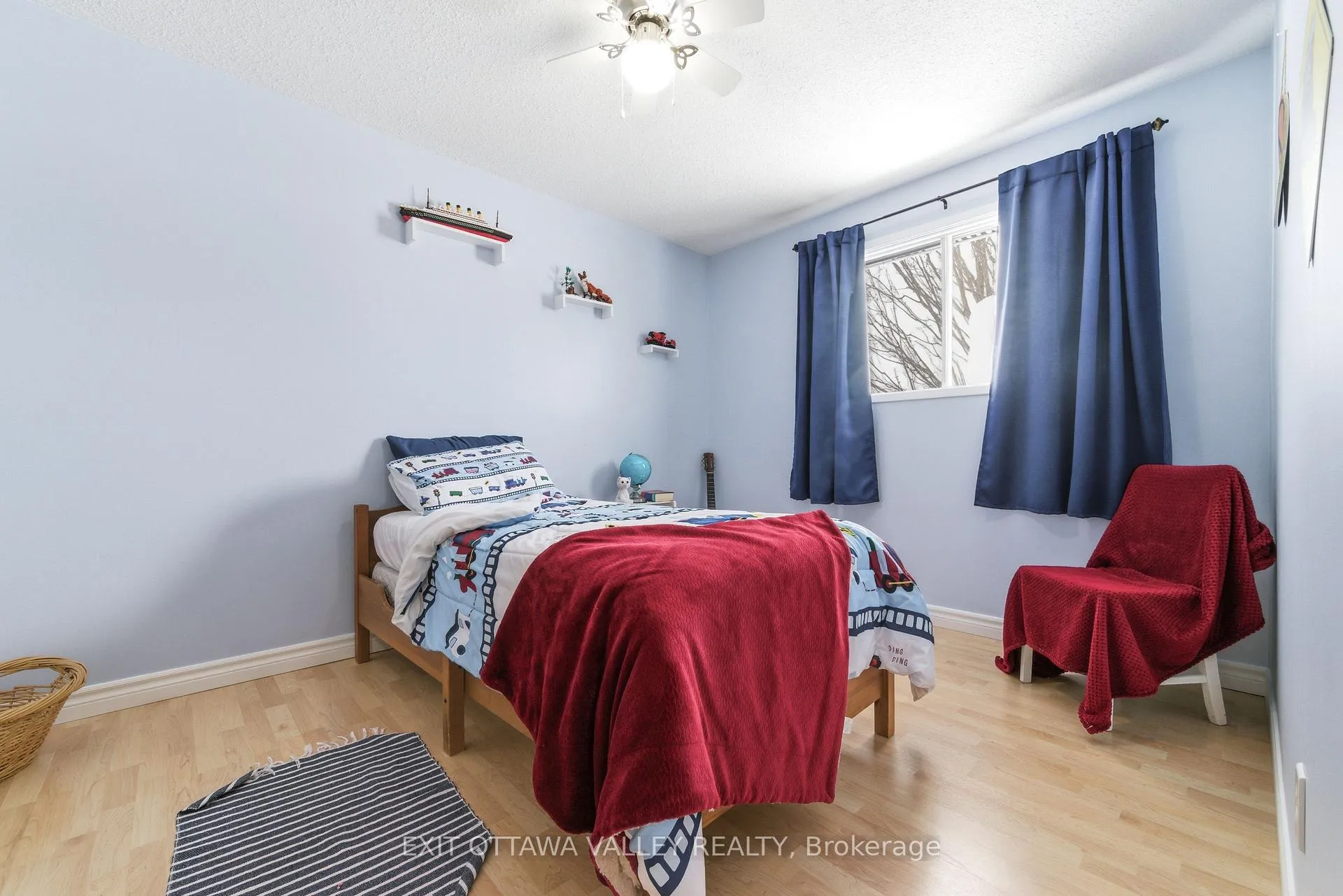 Photo 23 of 38 Thomas Street, Deep River — HOMEH