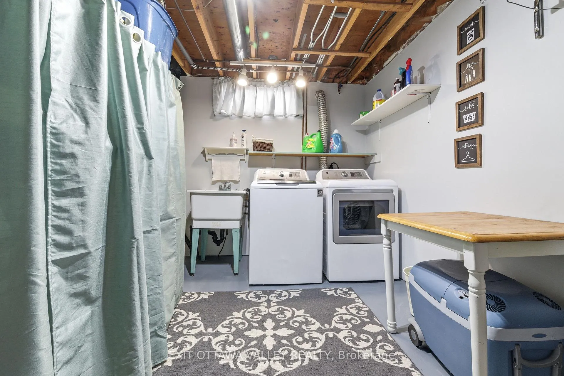Photo 36 of 38 Thomas Street, Deep River — HOMEH