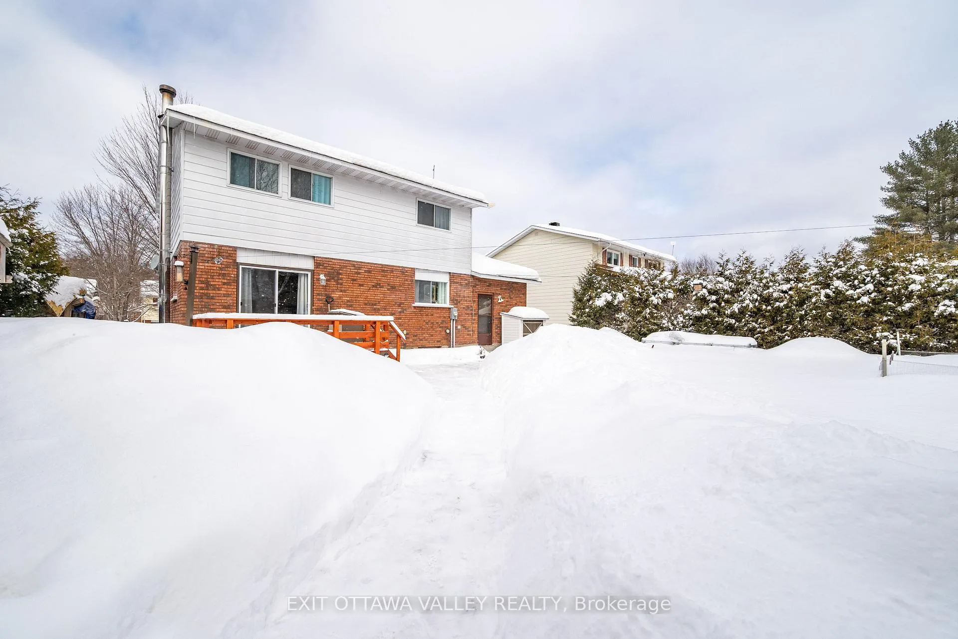 Photo 40 of 38 Thomas Street, Deep River — HOMEH