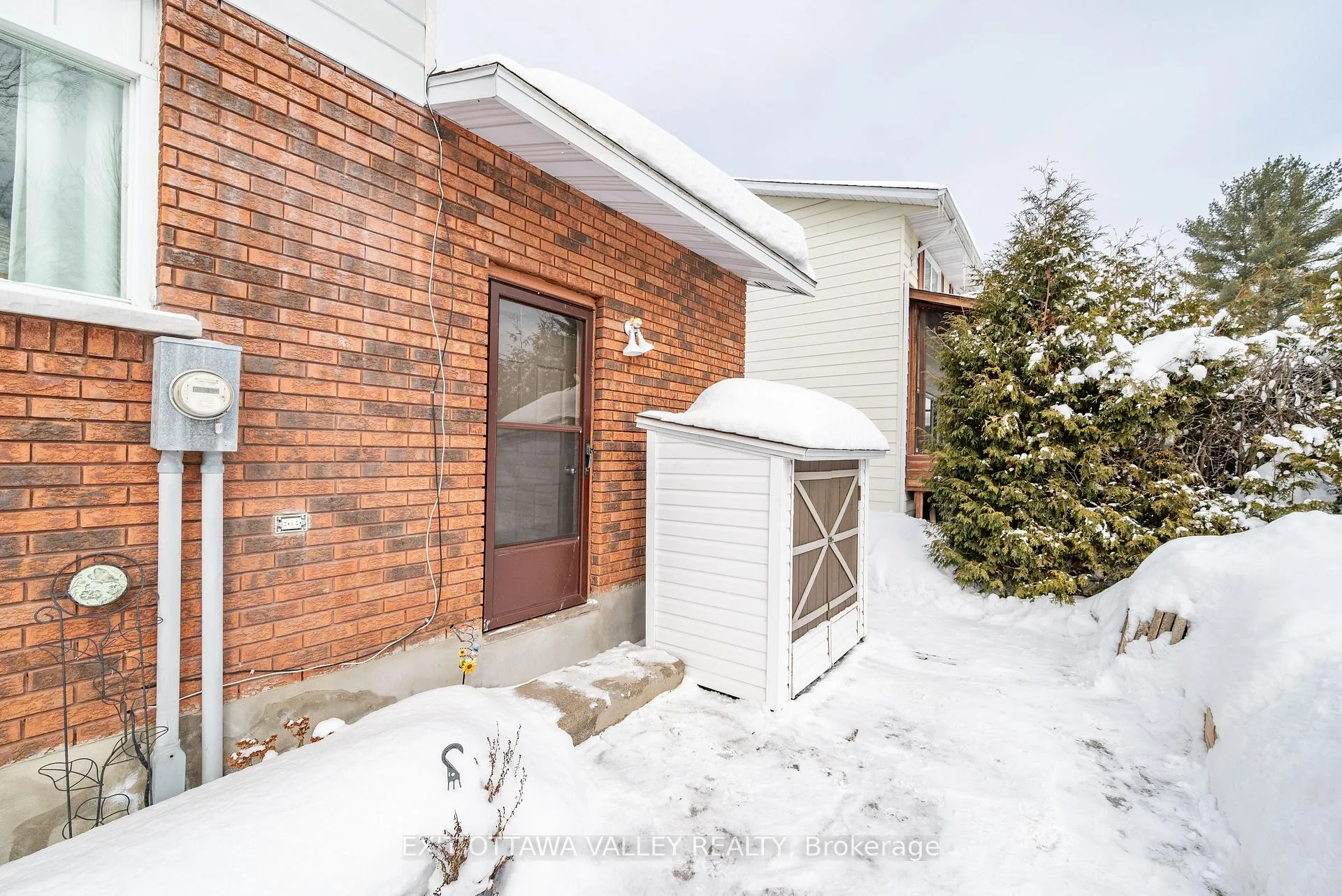 Photo 42 of 38 Thomas Street, Deep River — HOMEH