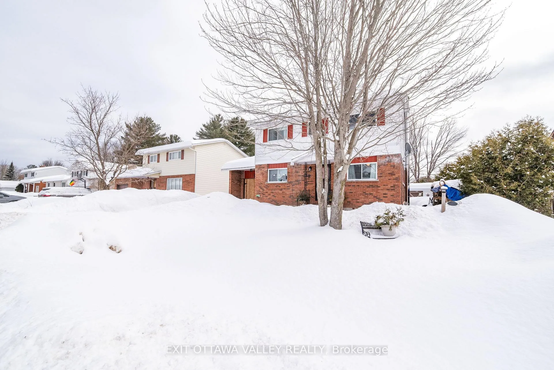 Photo 43 of 38 Thomas Street, Deep River — HOMEH