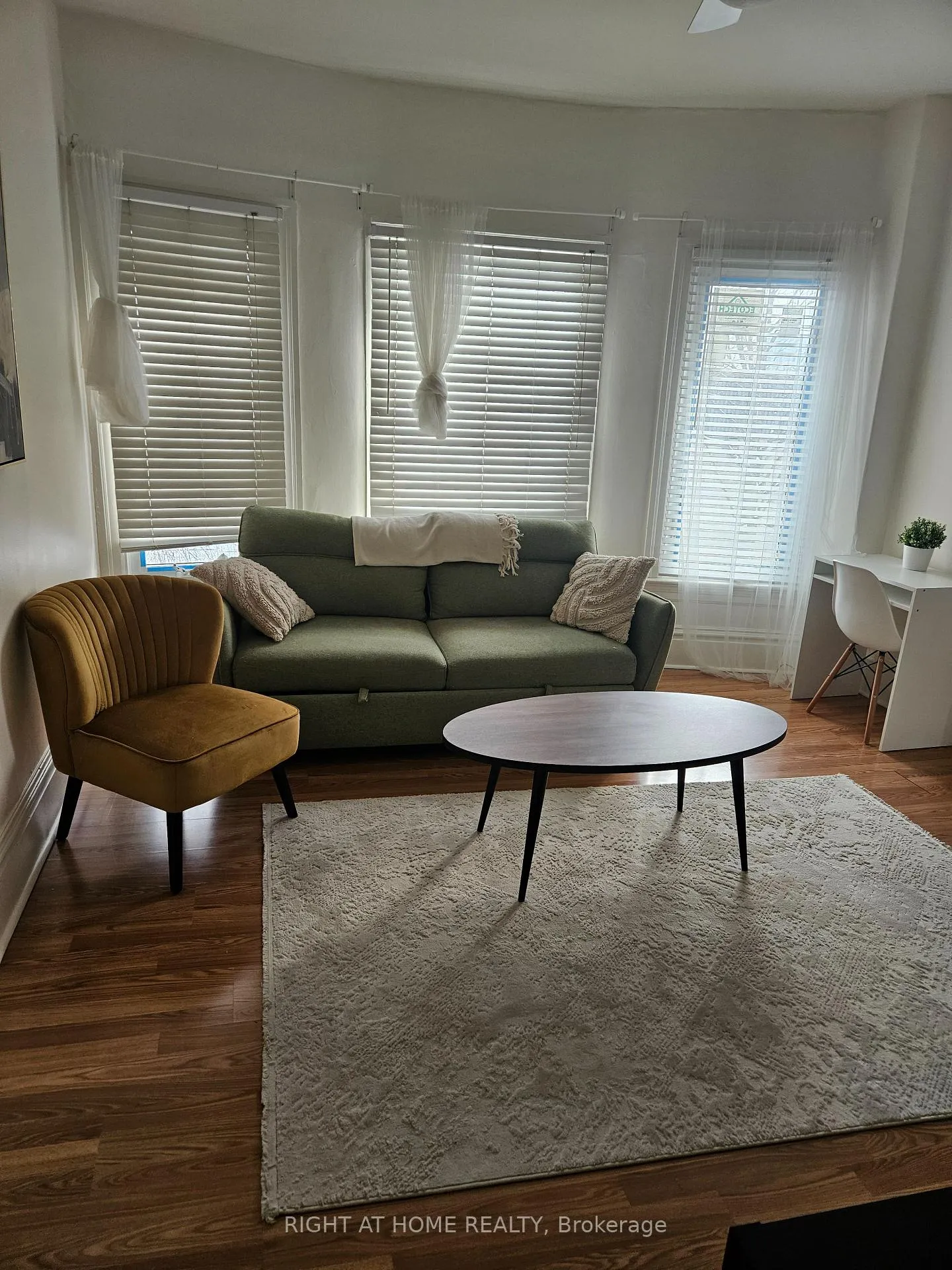 Photo 3 of Unit 2, 199 Catharine Street N, Hamilton, Beasley — HOMEH
