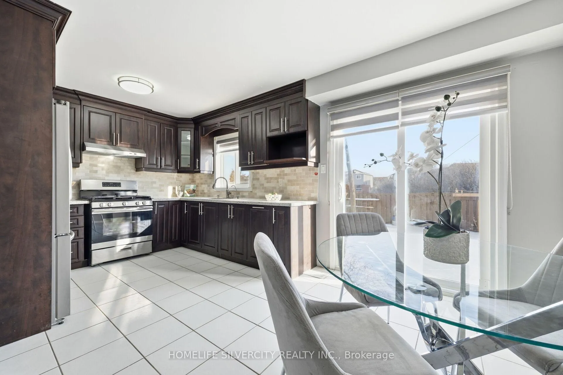 Photo 19 of 77 Tulip Drive, Brampton, Fletcher's Creek South — HOMEH