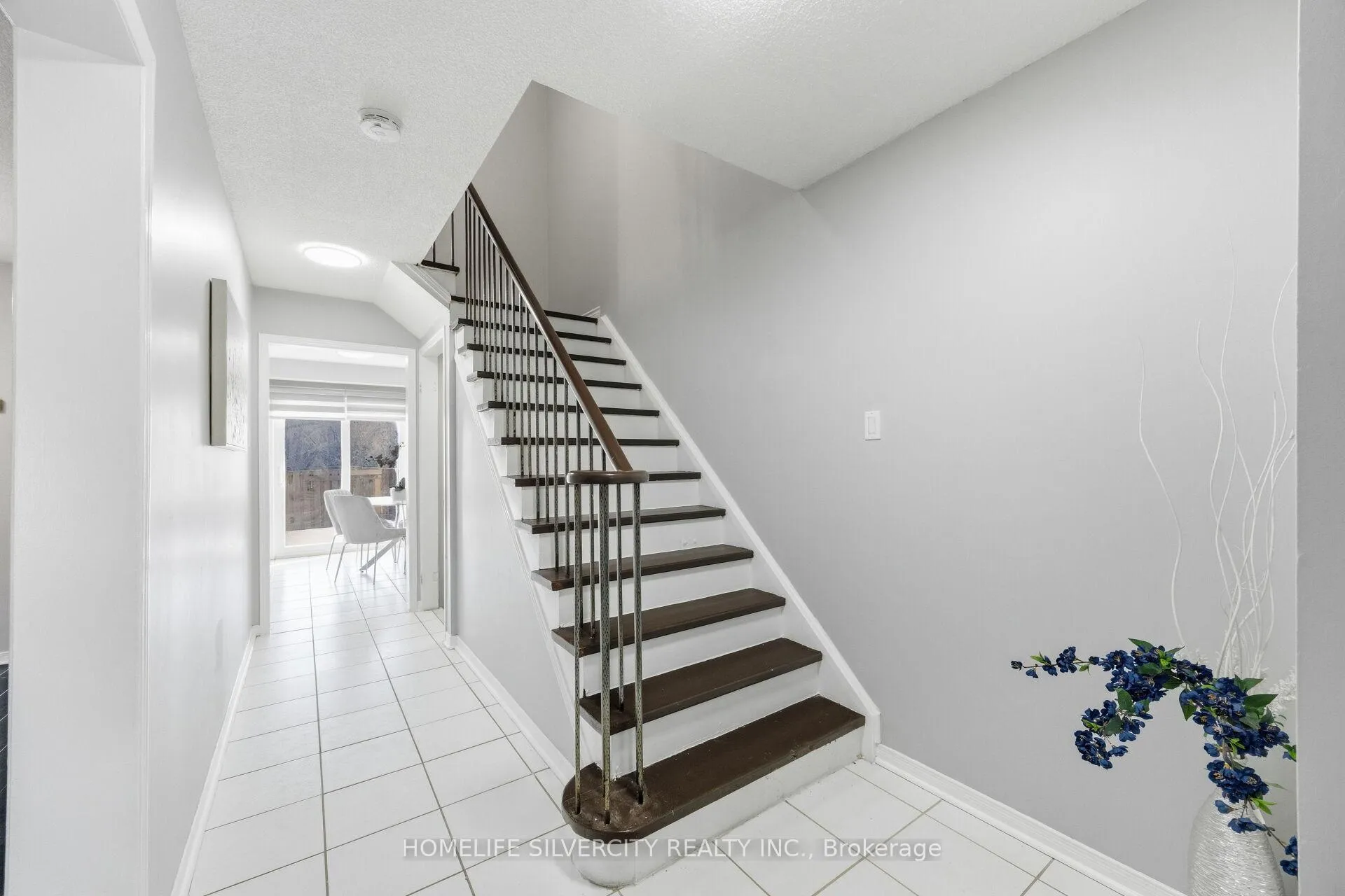 Photo 34 of 77 Tulip Drive, Brampton, Fletcher's Creek South — HOMEH