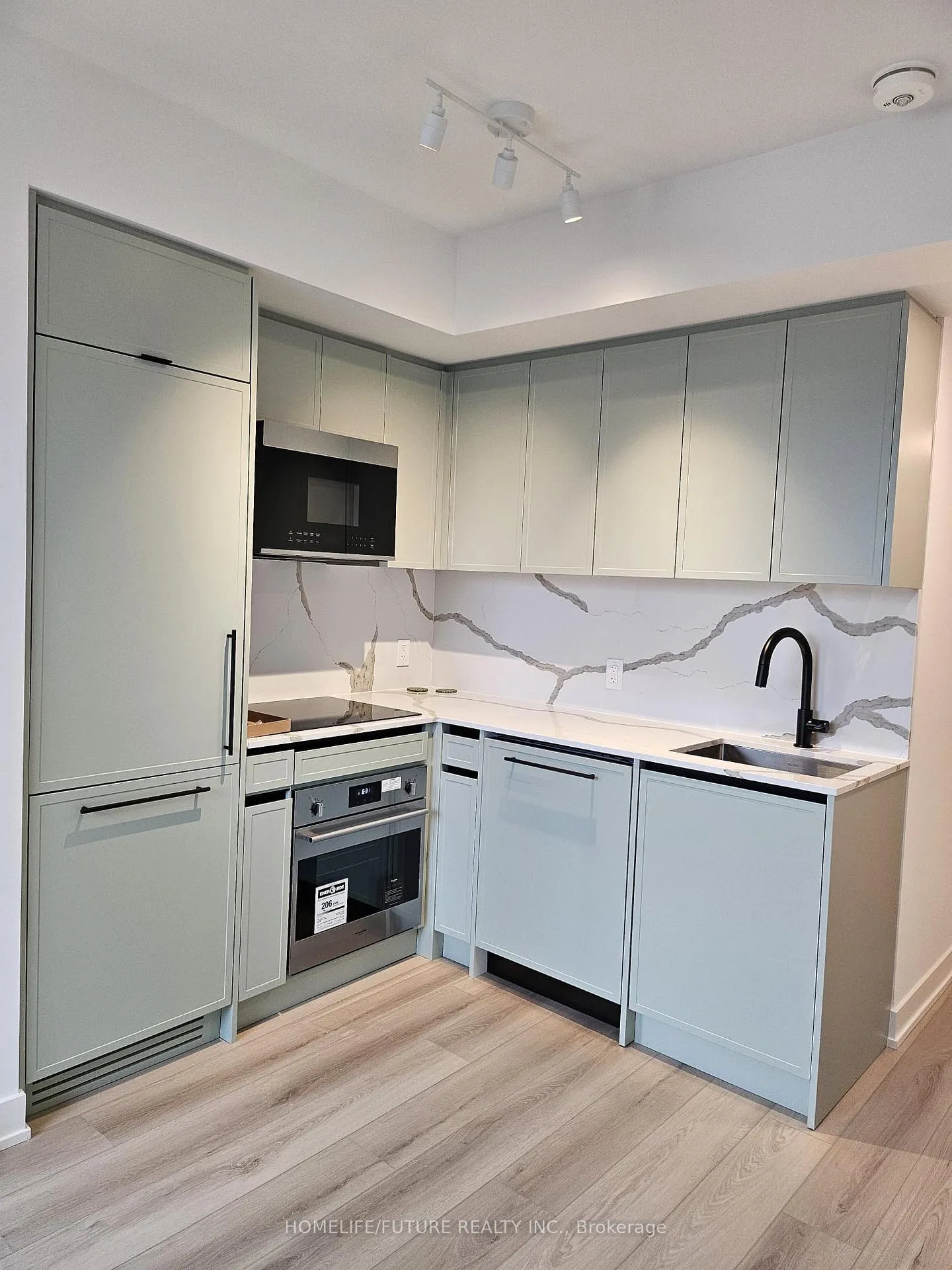 Photo 7 of Unit 207, 5 Lakeview Avenue, Toronto, Trinity-Bellwoods — HOMEH