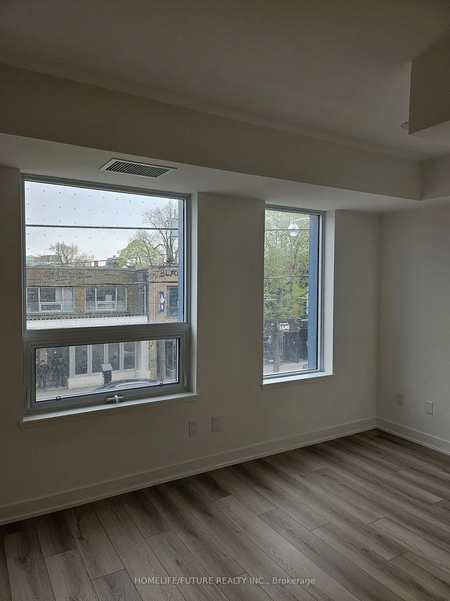 Photo 10 of Unit 207, 5 Lakeview Avenue, Toronto, Trinity-Bellwoods — HOMEH