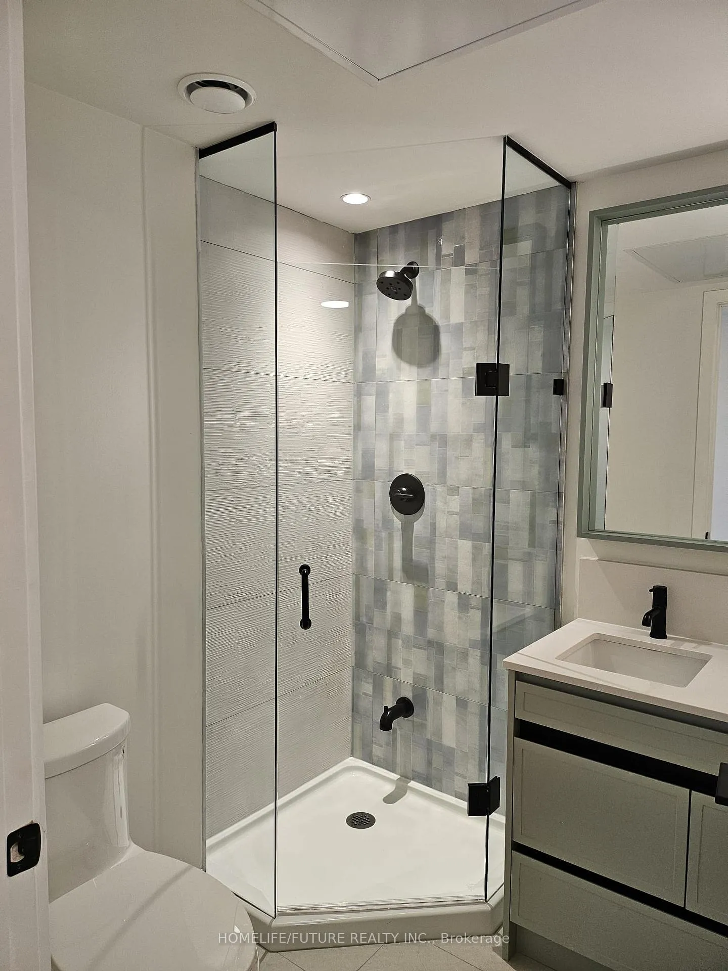 Photo 13 of Unit 207, 5 Lakeview Avenue, Toronto, Trinity-Bellwoods — HOMEH