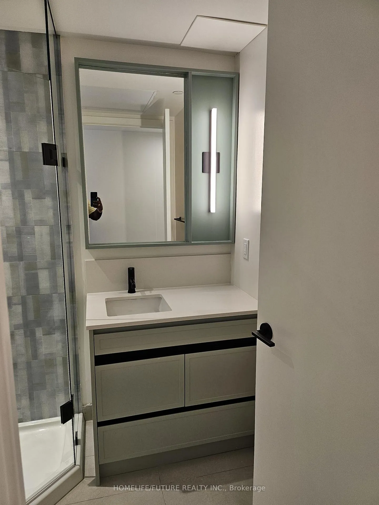 Photo 14 of Unit 207, 5 Lakeview Avenue, Toronto, Trinity-Bellwoods — HOMEH