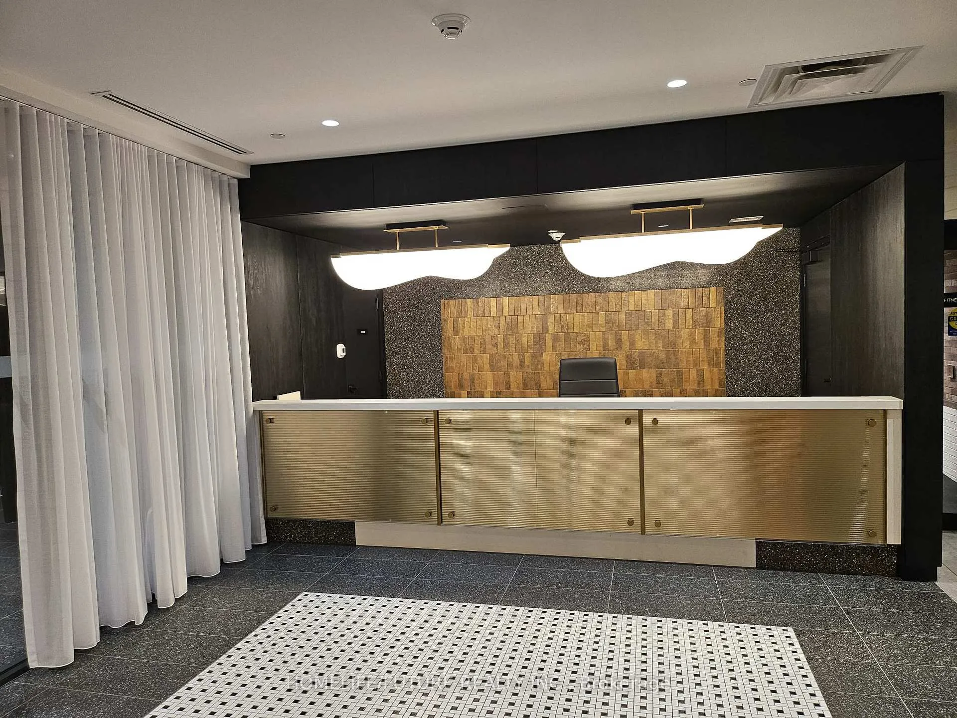 Photo 26 of Unit 207, 5 Lakeview Avenue, Toronto, Trinity-Bellwoods — HOMEH