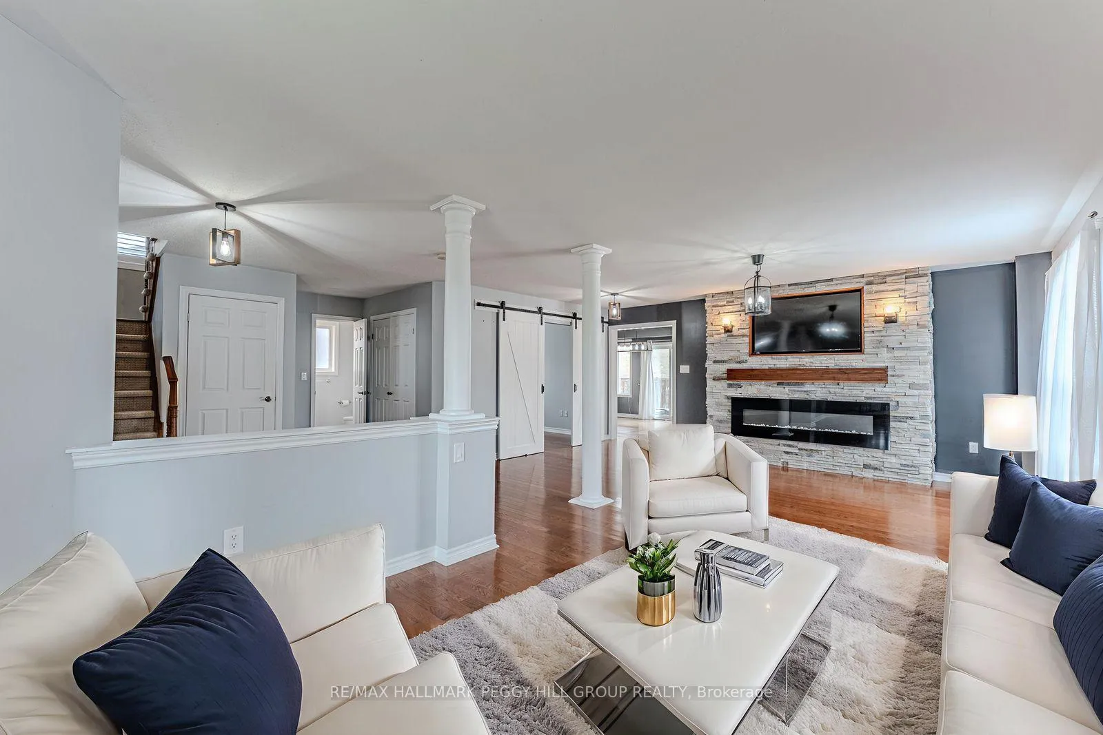 Photo 4 of 63 Wismer Avenue, Barrie, Northwest — HOMEH
