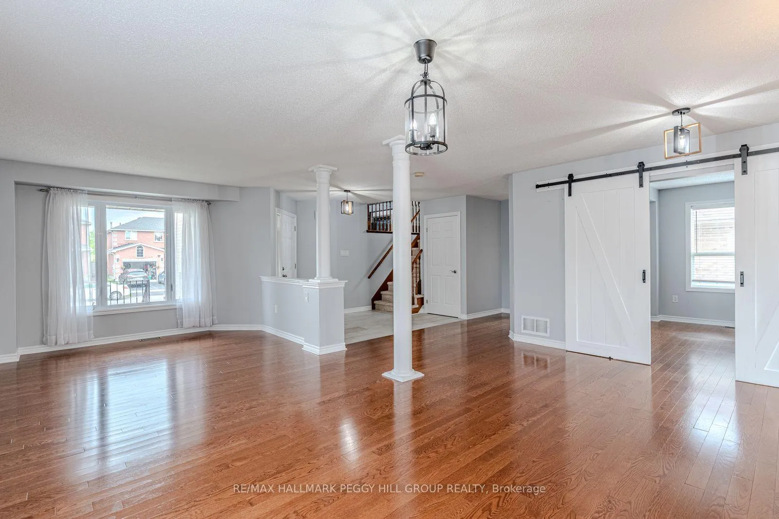 Photo 5 of 63 Wismer Avenue, Barrie, Northwest — HOMEH