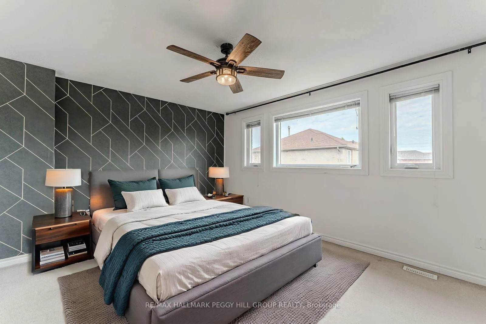 Photo 10 of 63 Wismer Avenue, Barrie, Northwest — HOMEH