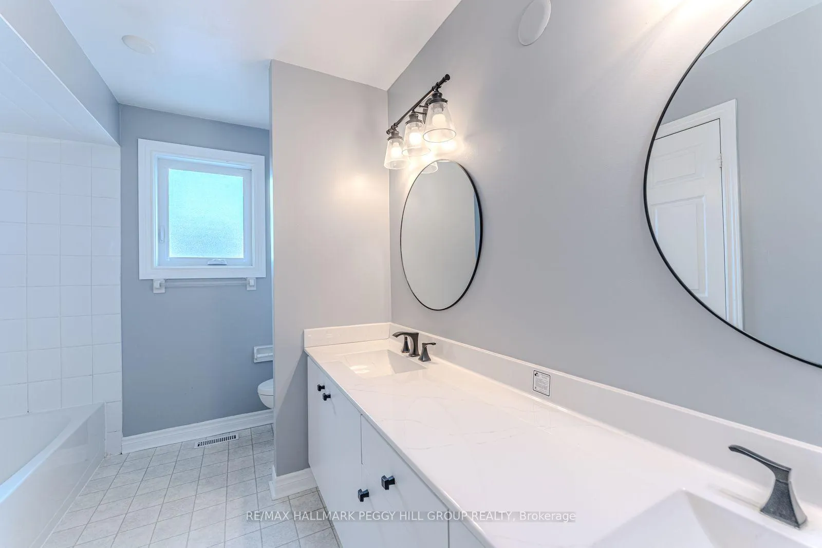 Photo 15 of 63 Wismer Avenue, Barrie, Northwest — HOMEH