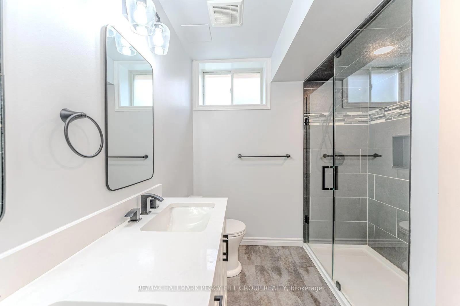 Photo 23 of 63 Wismer Avenue, Barrie, Northwest — HOMEH