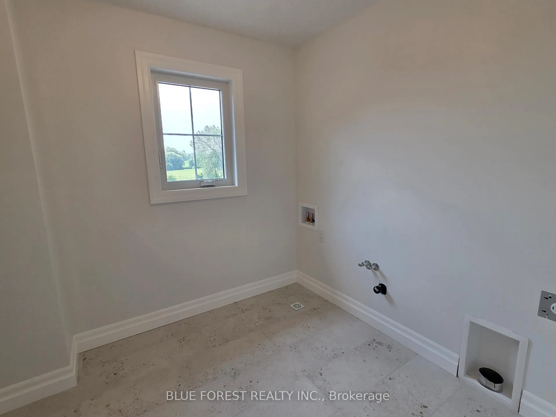 Photo 14 of 230 Harvest Lane, Thames Centre, Rural Thames Centre — HOMEH