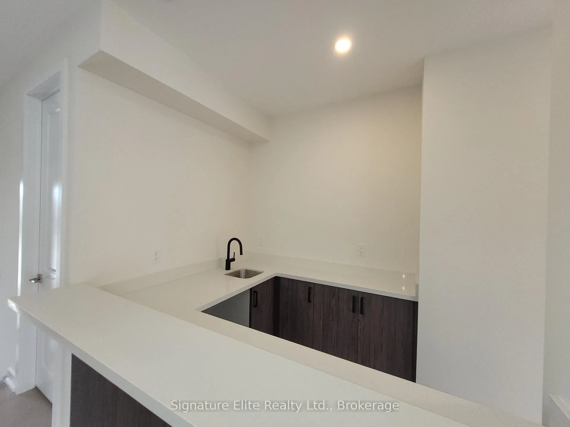 Photo 6 of 105 Cattail Crescent, Blue Mountains — HOMEH
