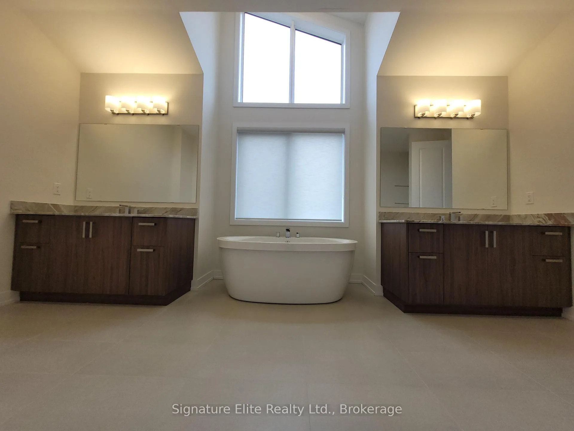 Photo 13 of 105 Cattail Crescent, Blue Mountains — HOMEH