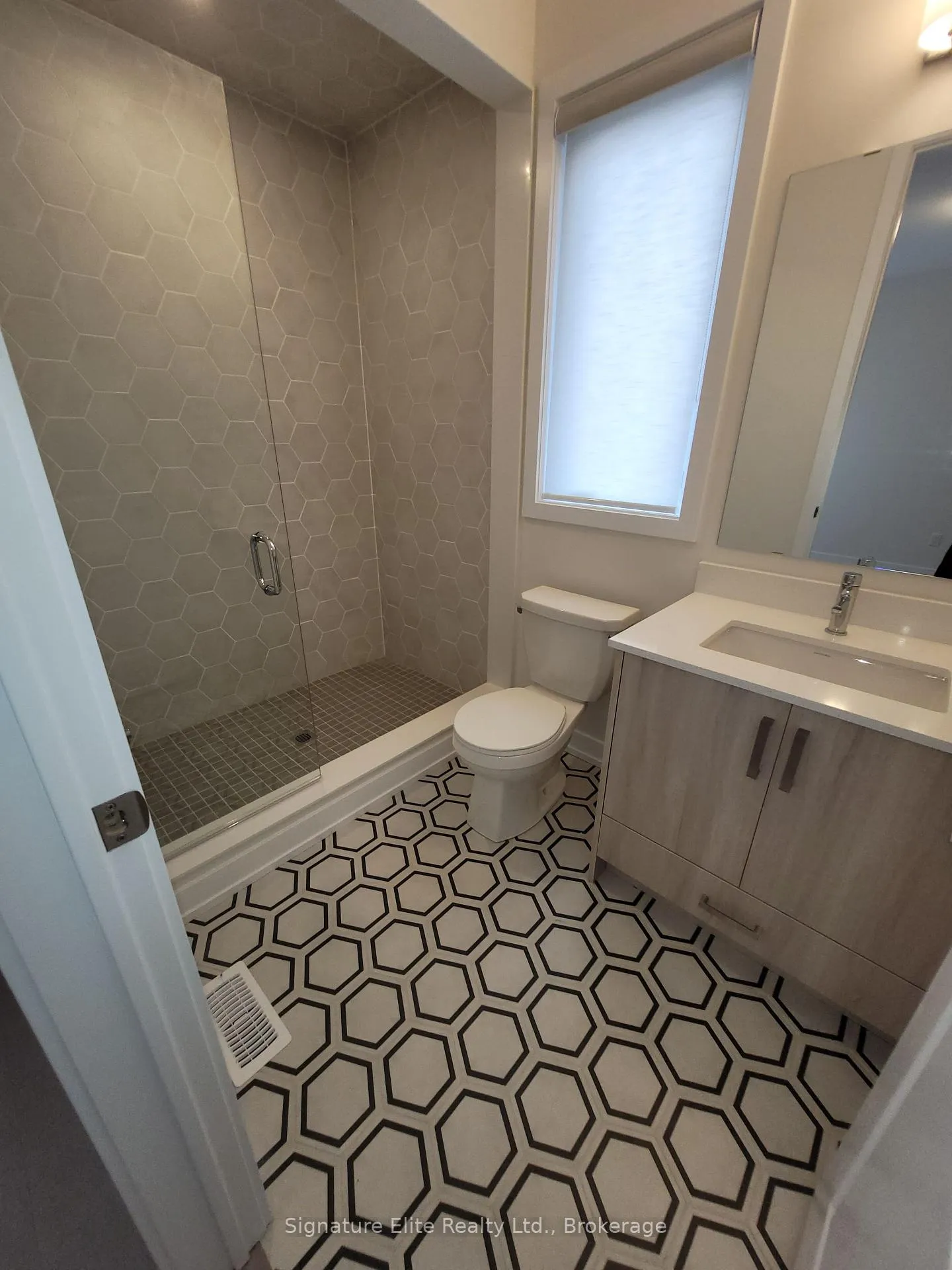 Photo 15 of 105 Cattail Crescent, Blue Mountains — HOMEH
