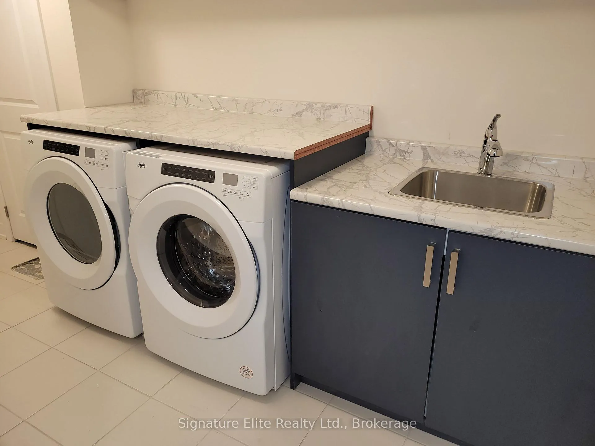 Photo 17 of 105 Cattail Crescent, Blue Mountains — HOMEH