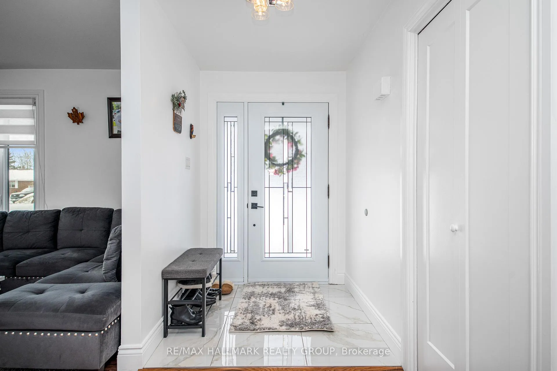 Photo 4 of 1190 Maple Avenue, Ottawa, Manotick Village & Manotick Estates — HOMEH
