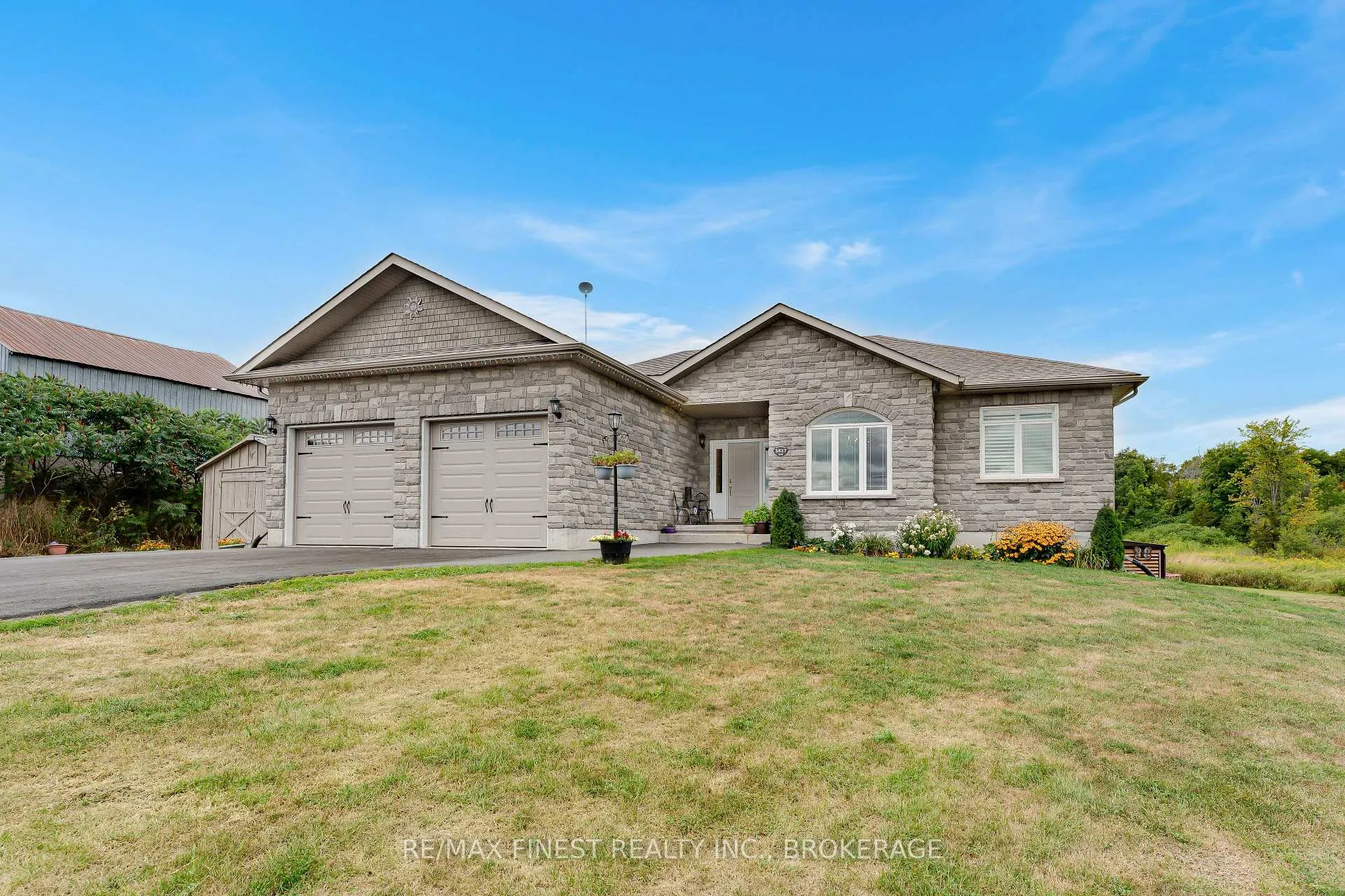 Photo 1 of 3527 Battersea Road, Frontenac, Frontenac South — HOMEH