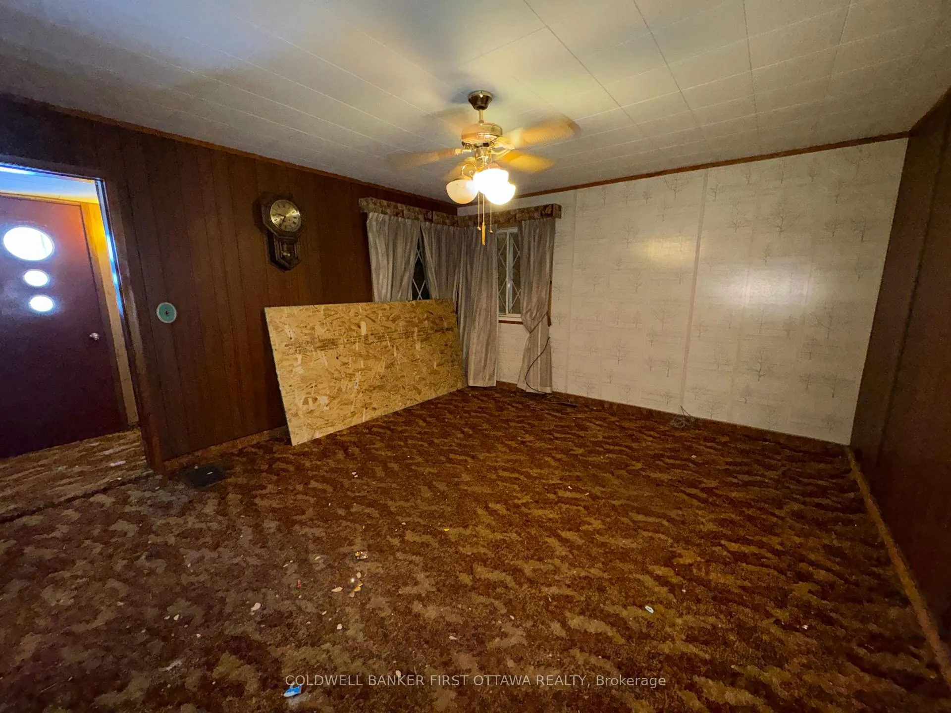 Photo 4 of 604 Perth Street, Pembroke — HOMEH