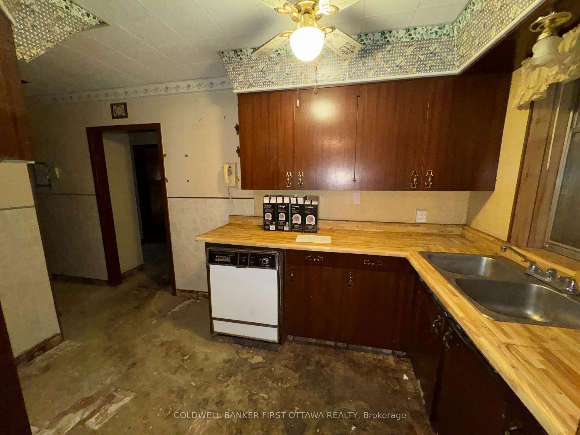 Photo 7 of 604 Perth Street, Pembroke — HOMEH