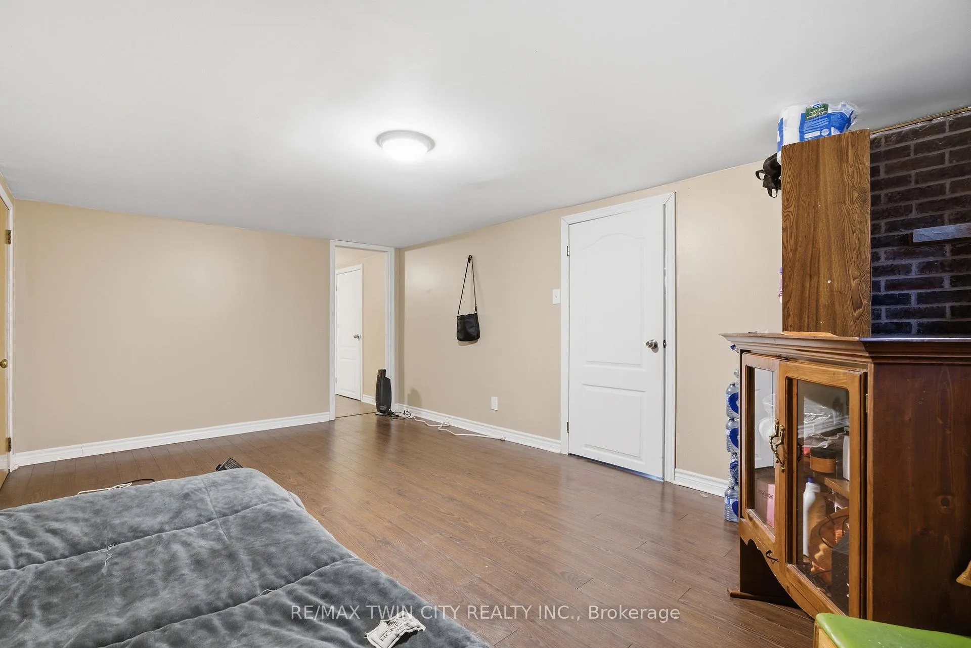 Photo 31 of 18 Harber Avenue, Kitchener — HOMEH