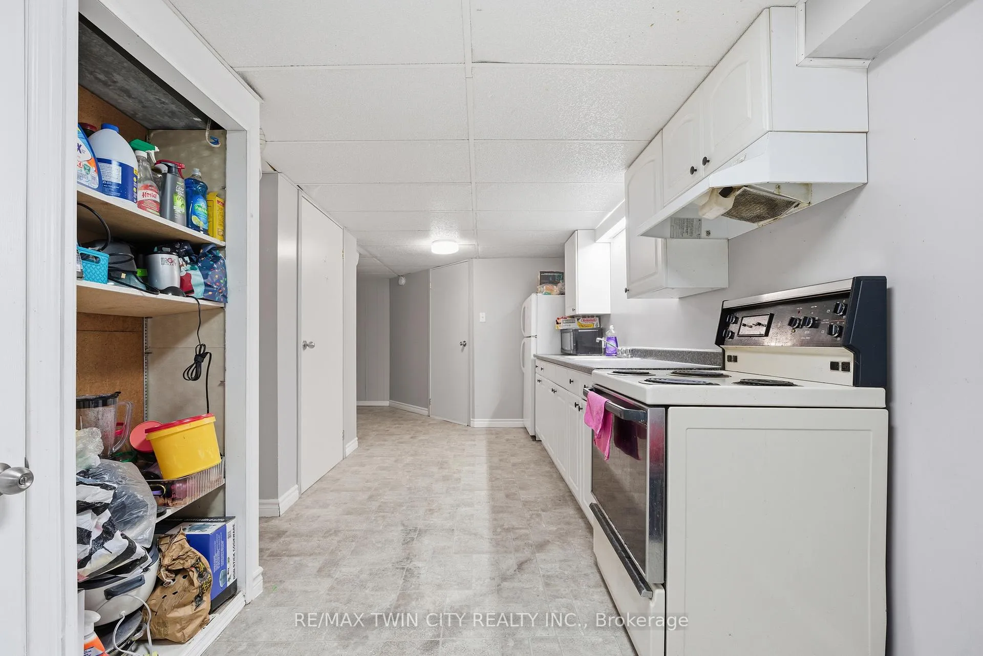 Photo 33 of 18 Harber Avenue, Kitchener — HOMEH