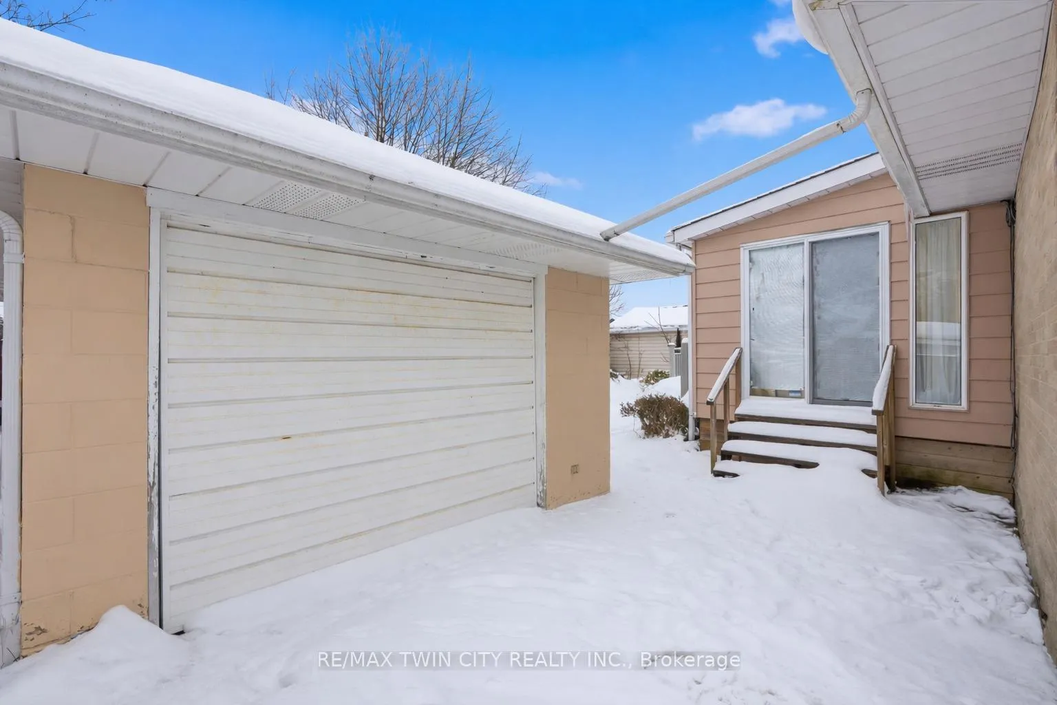 Photo 37 of 18 Harber Avenue, Kitchener — HOMEH