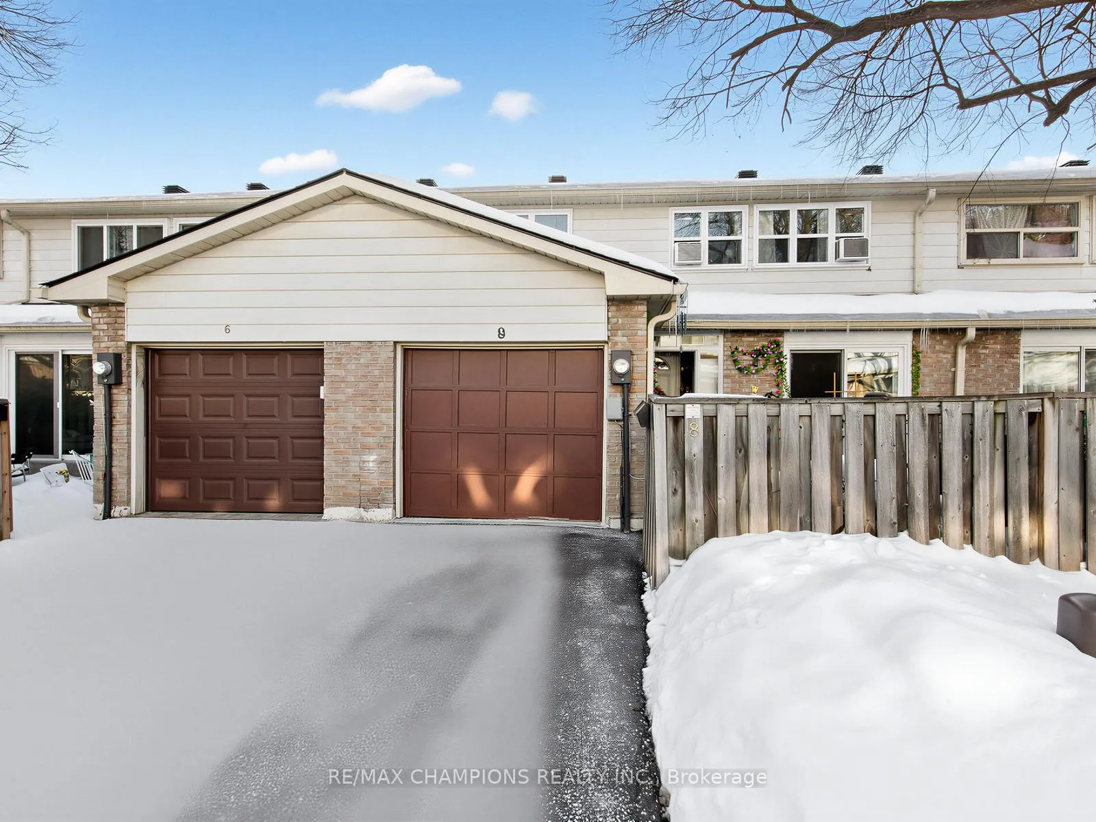 Front of 8 Cliff Fernway