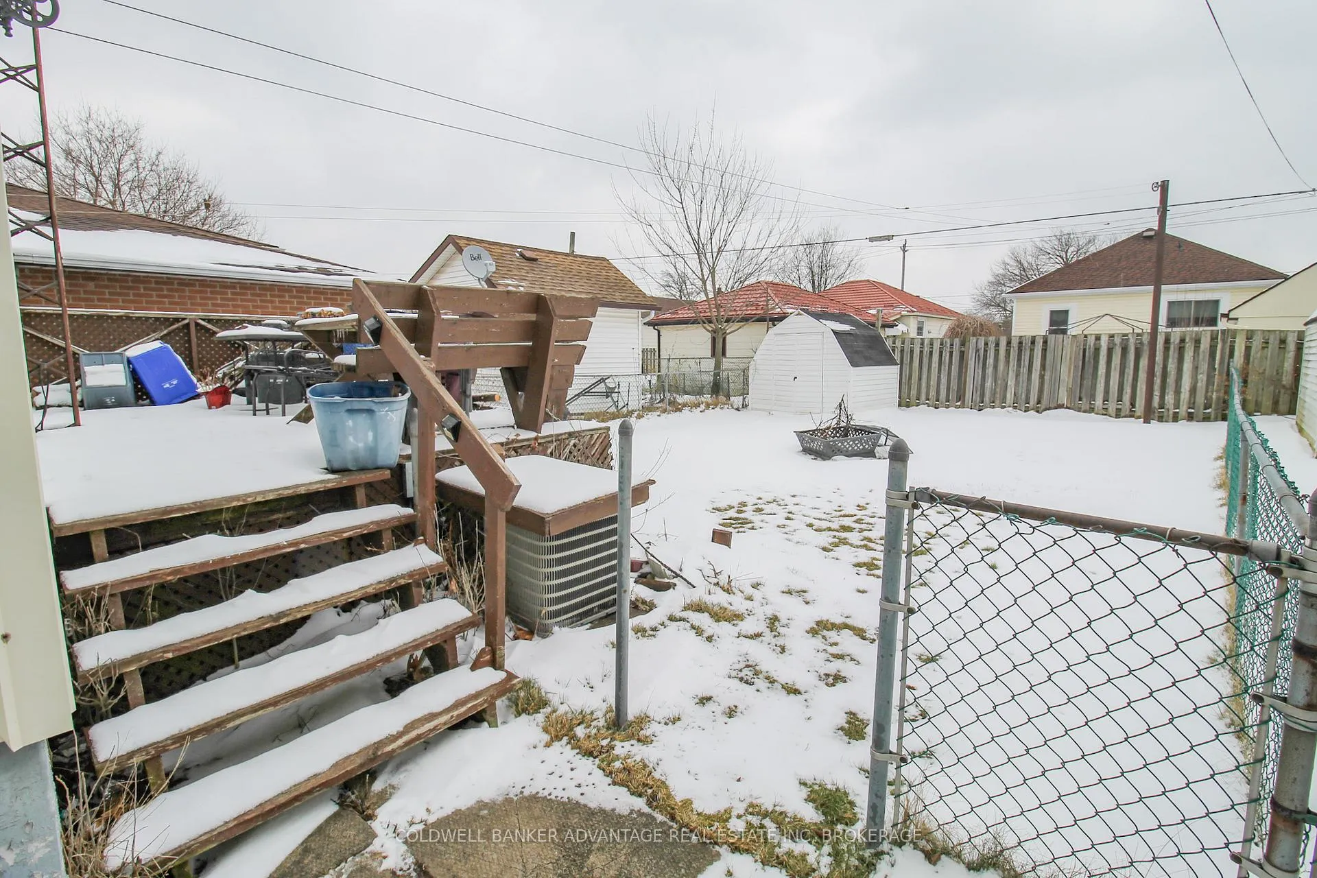 Photo 3 of 236 Wallace Avenue S, Welland, Lincoln/Crowland — HOMEH