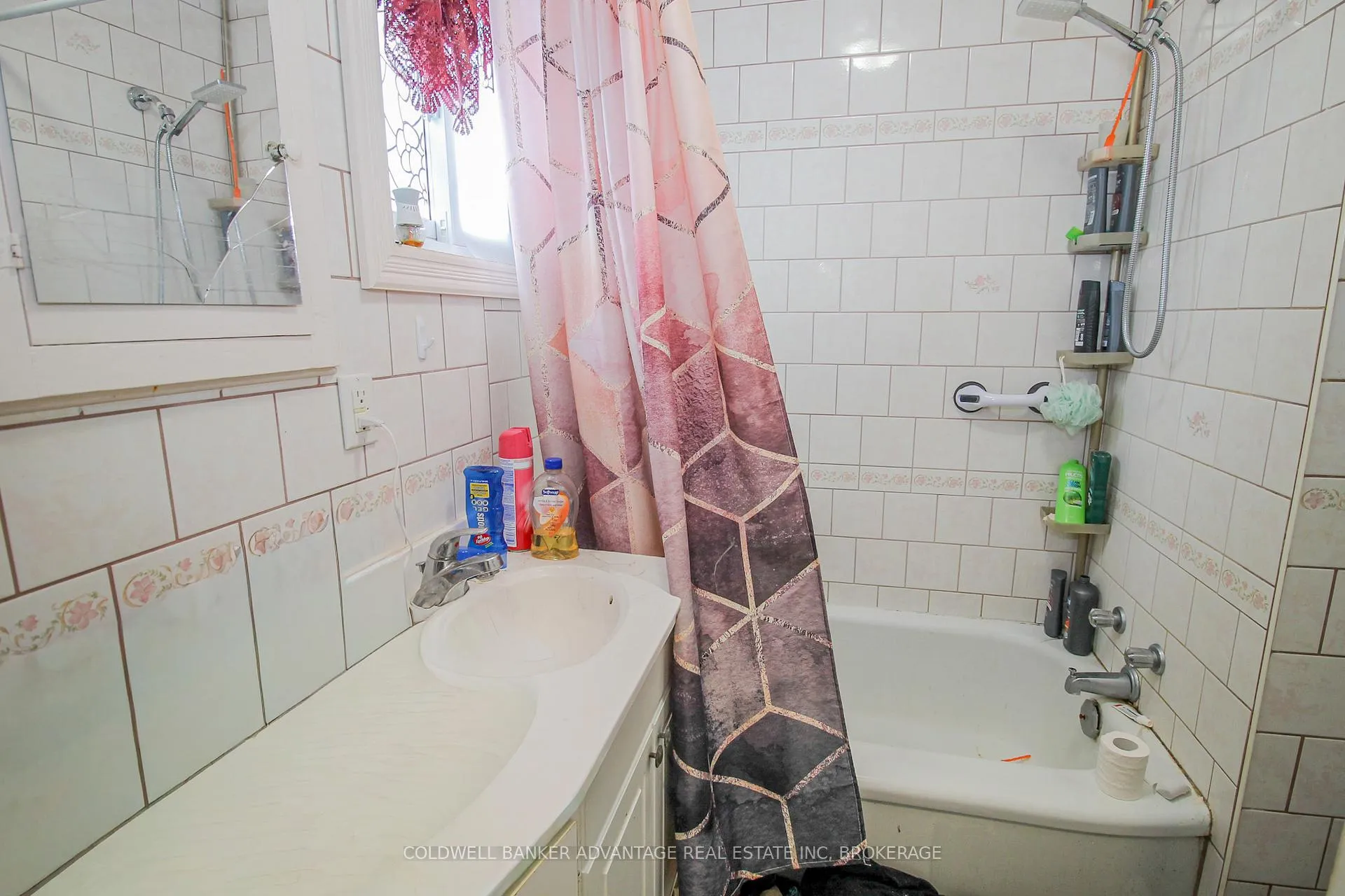 Photo 11 of 236 Wallace Avenue S, Welland, Lincoln/Crowland — HOMEH