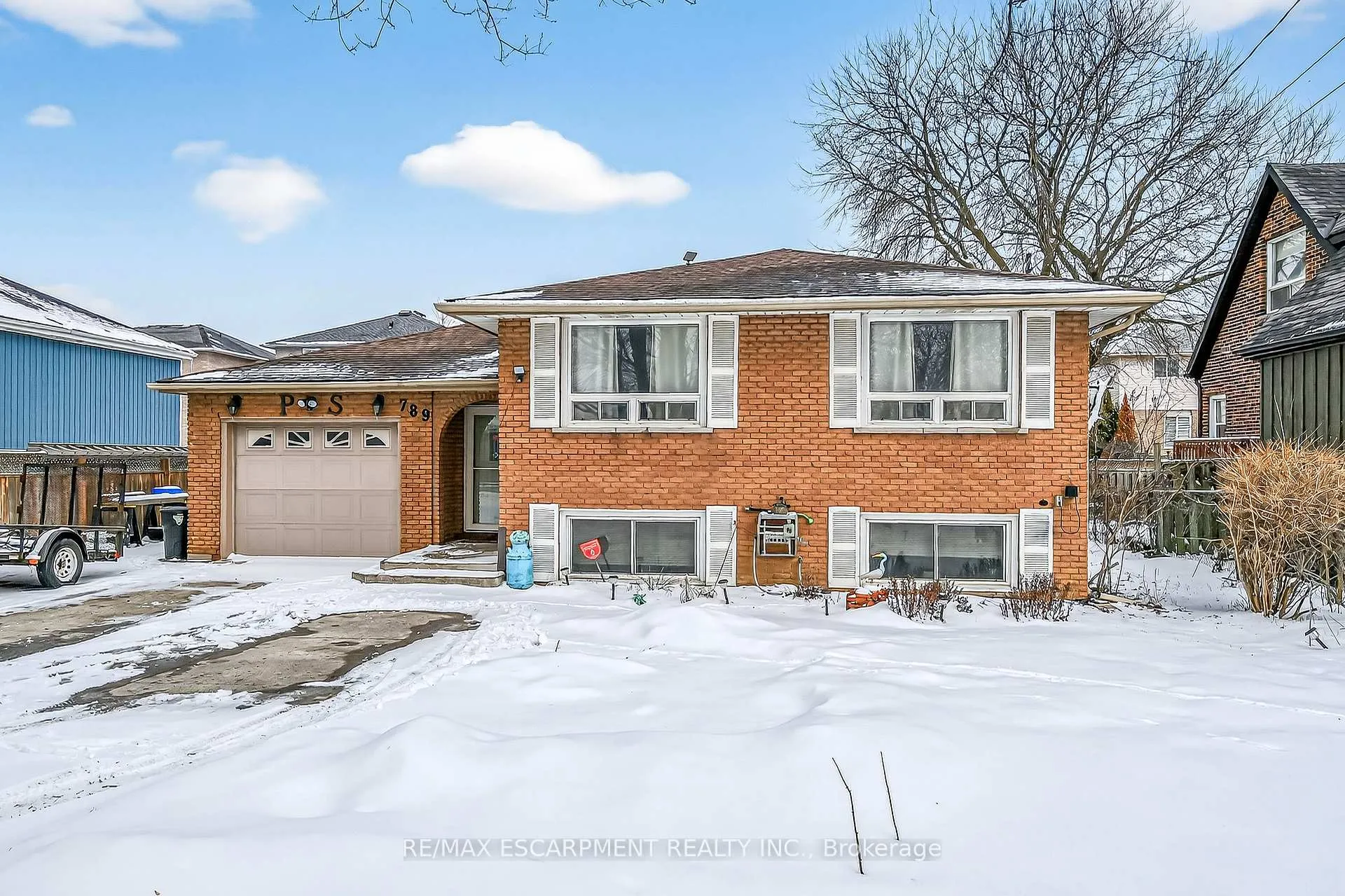 Front of 789 Rymal Road
