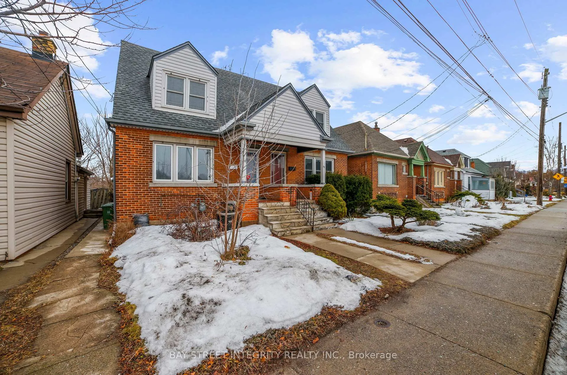 Photo 1 of 53 Paradise Road S, Hamilton, Westdale — HOMEH