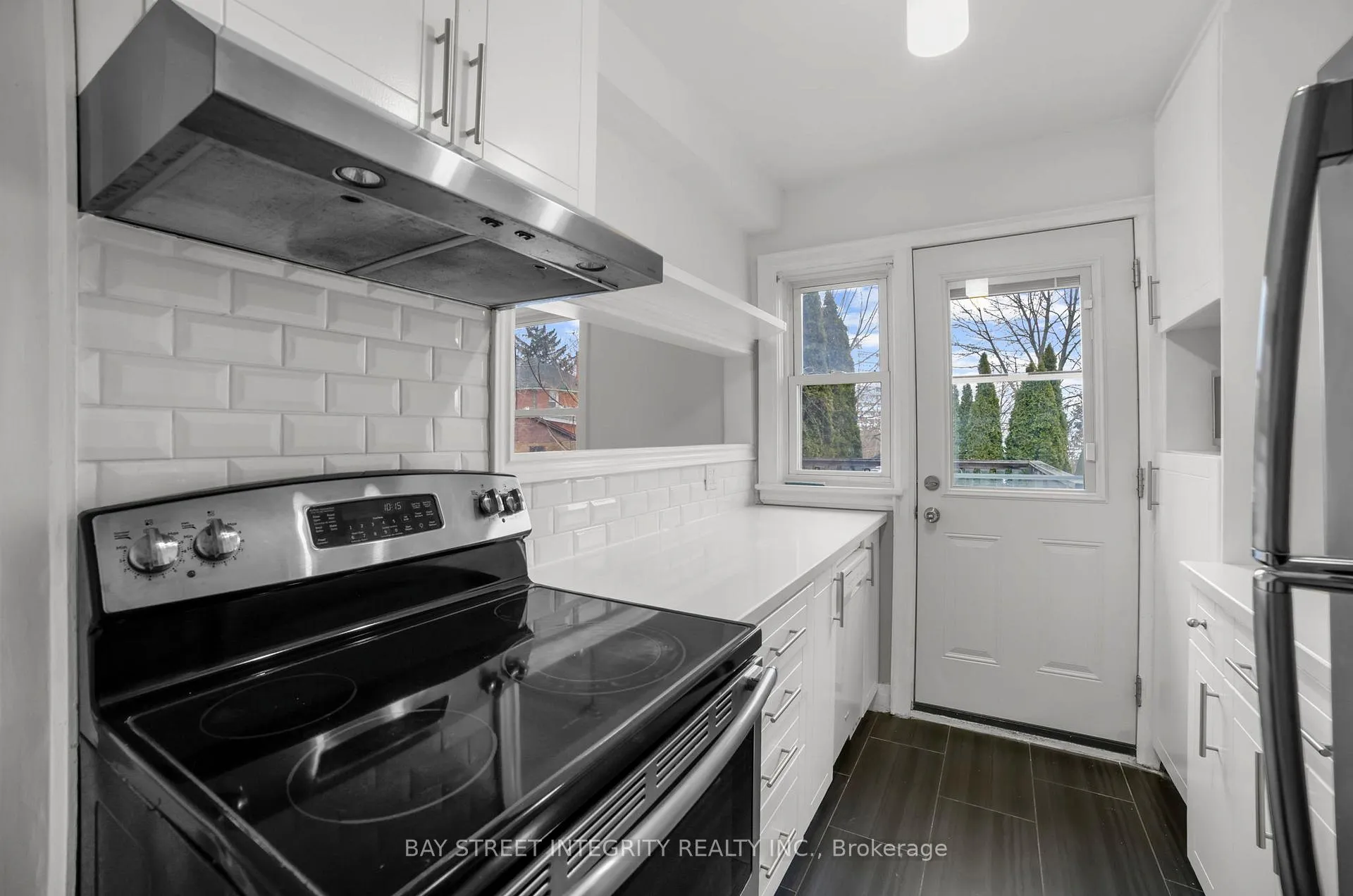 Photo 12 of 53 Paradise Road S, Hamilton, Westdale — HOMEH