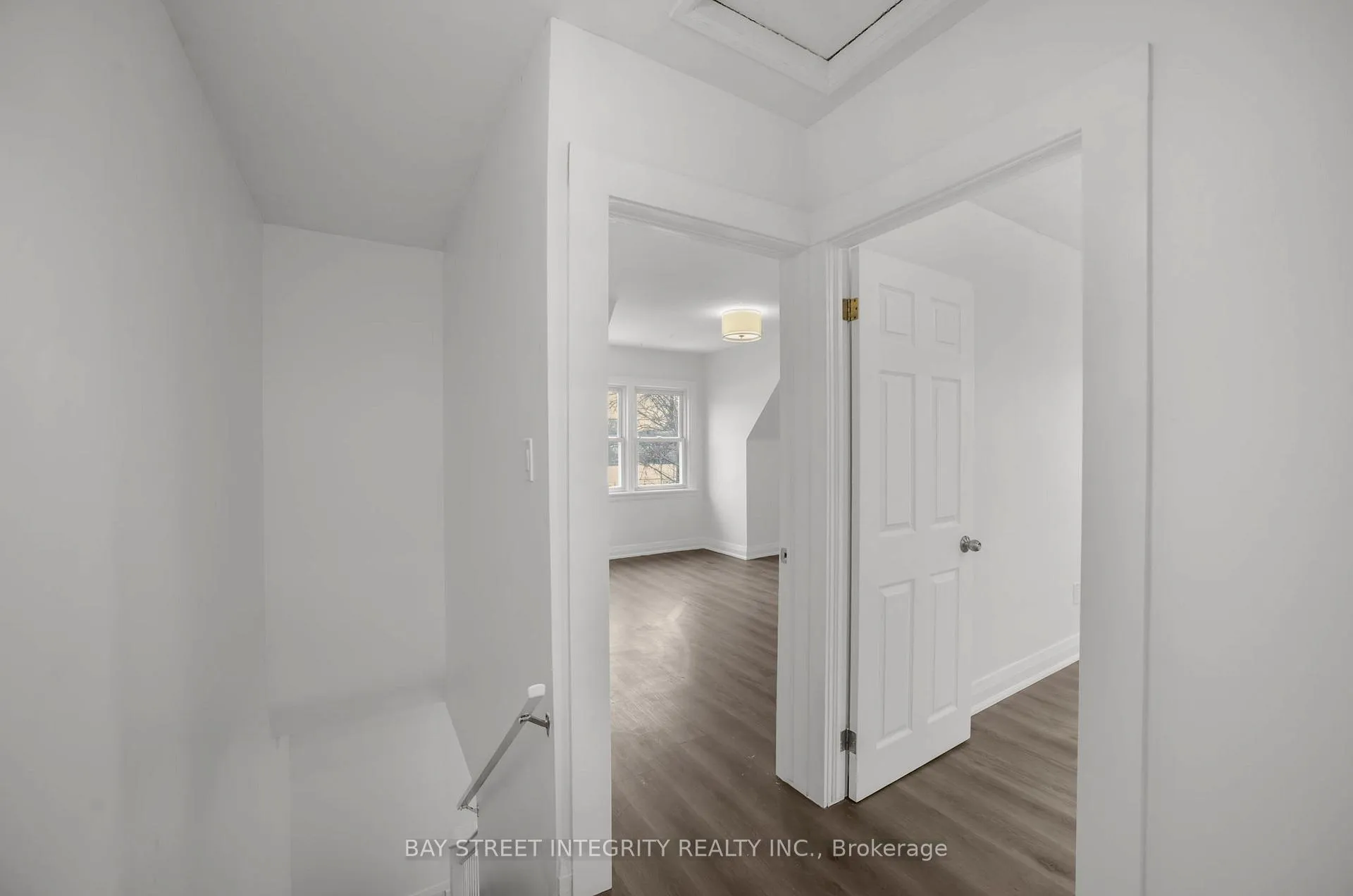 Photo 15 of 53 Paradise Road S, Hamilton, Westdale — HOMEH