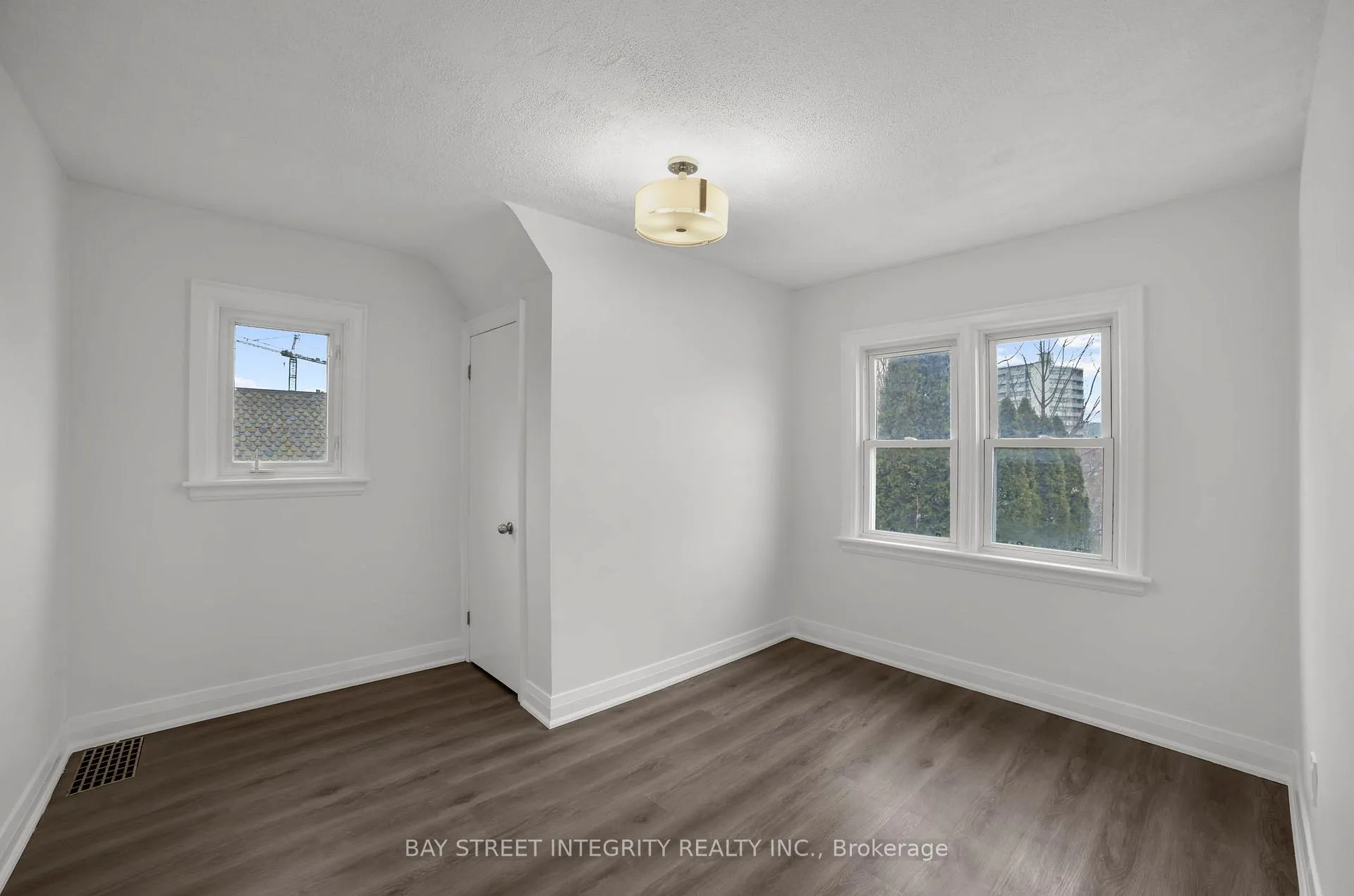Photo 17 of 53 Paradise Road S, Hamilton, Westdale — HOMEH