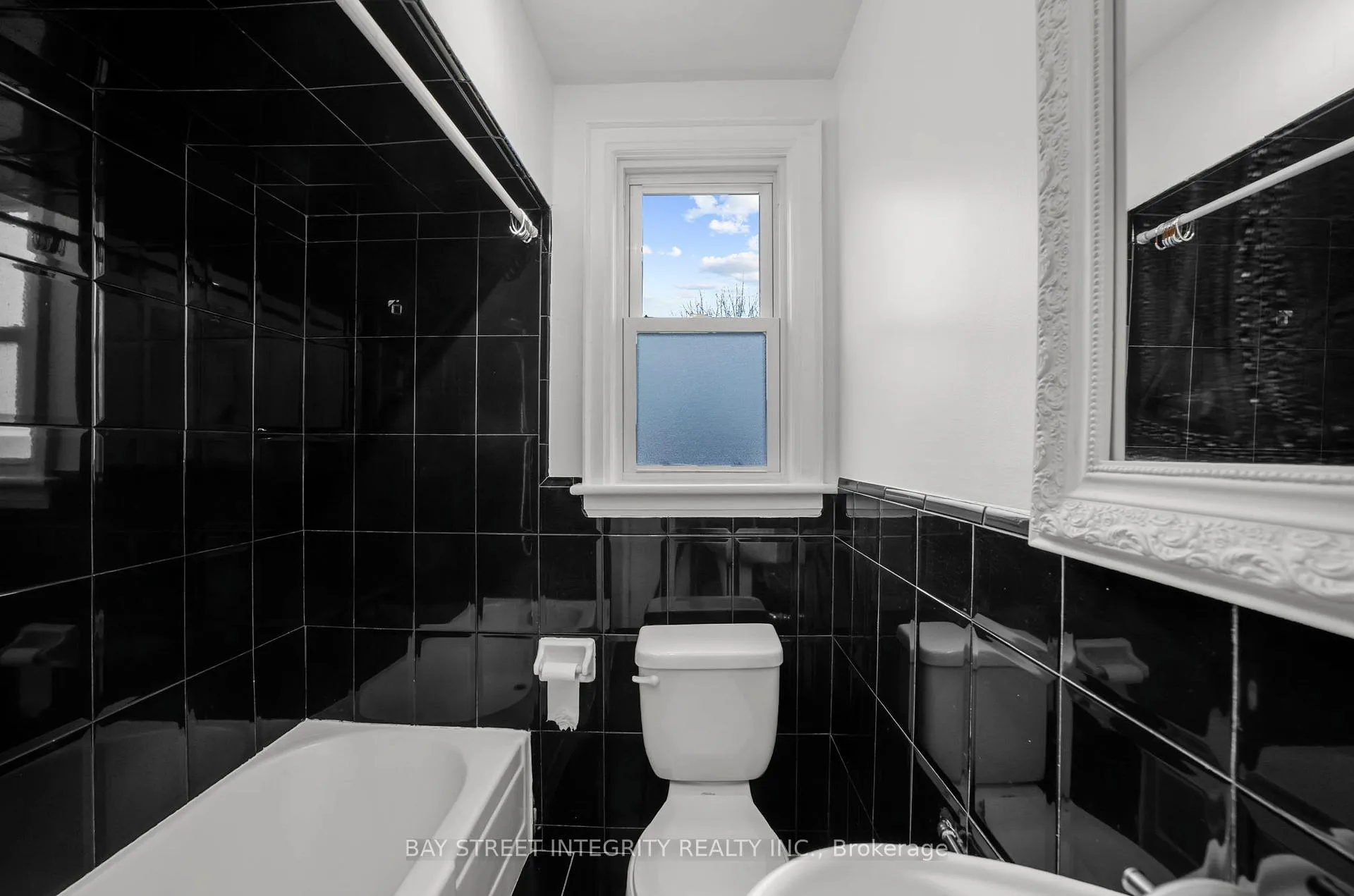 Photo 22 of 53 Paradise Road S, Hamilton, Westdale — HOMEH