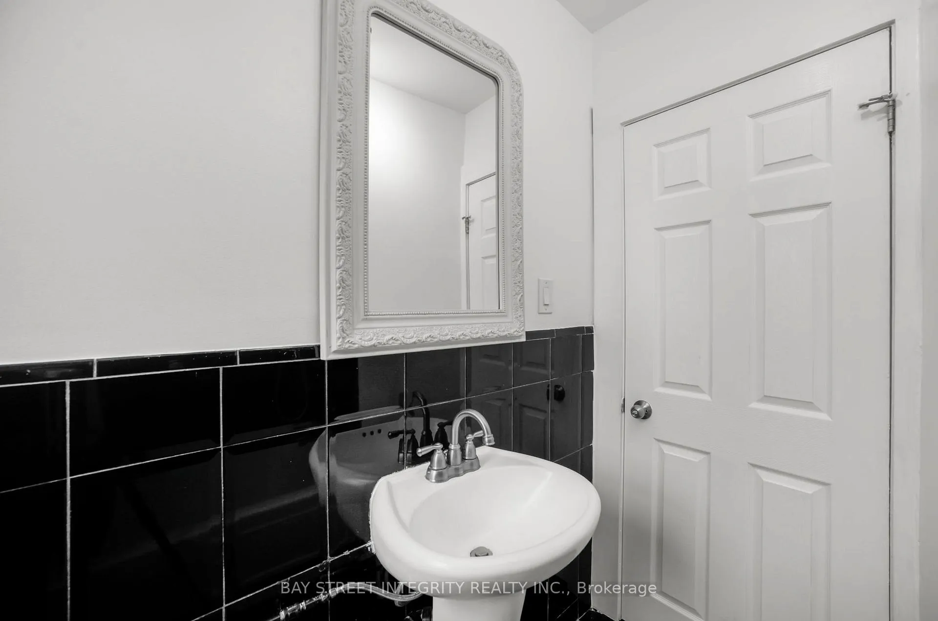 Photo 23 of 53 Paradise Road S, Hamilton, Westdale — HOMEH