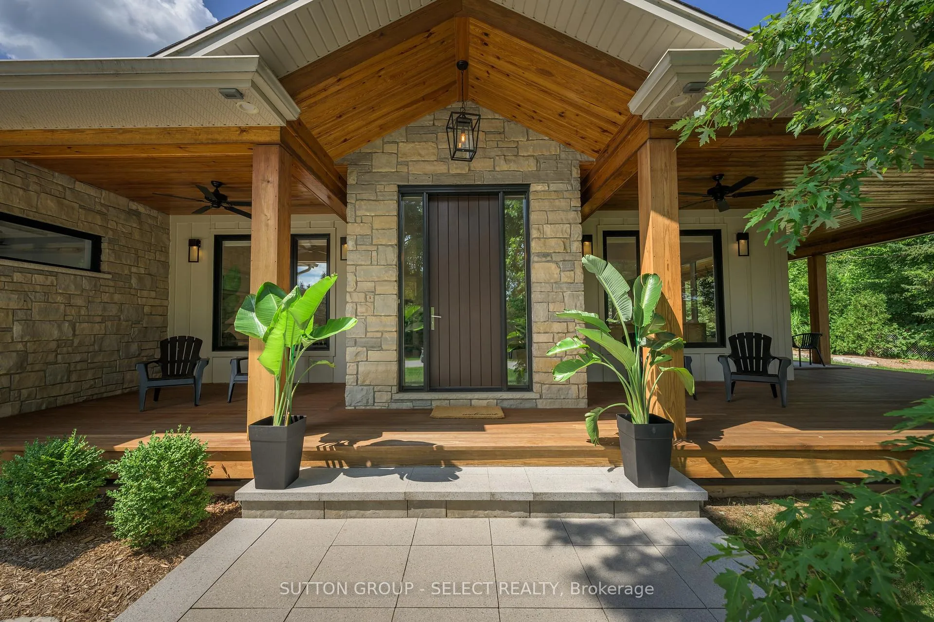 Photo 3 of 12 Parkland Place, Middlesex Centre, Kilworth — HOMEH