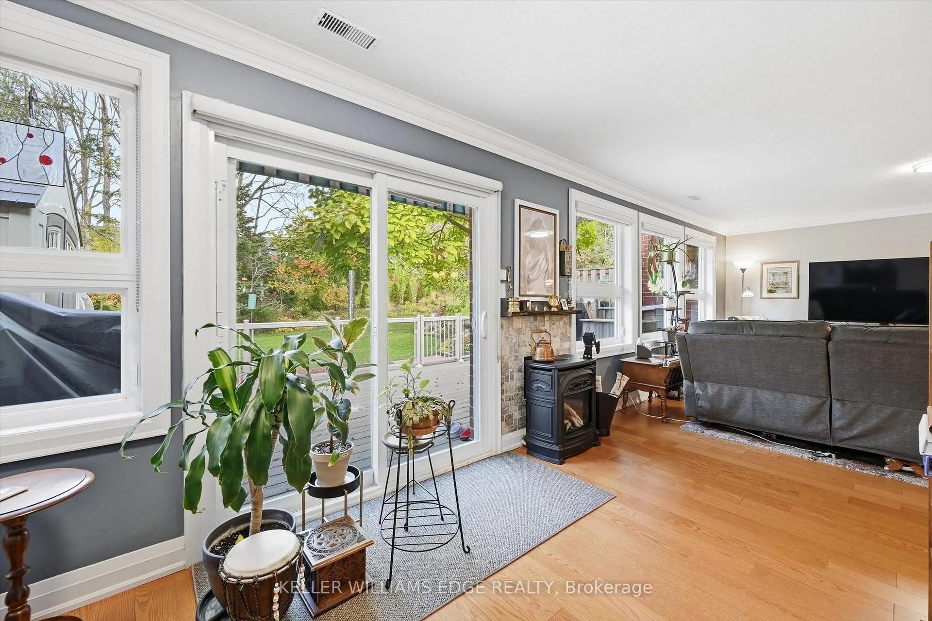 Photo 20 of 34 Cardinal Mindszenty Boulevard, Hamilton, Kennedy — HOMEH