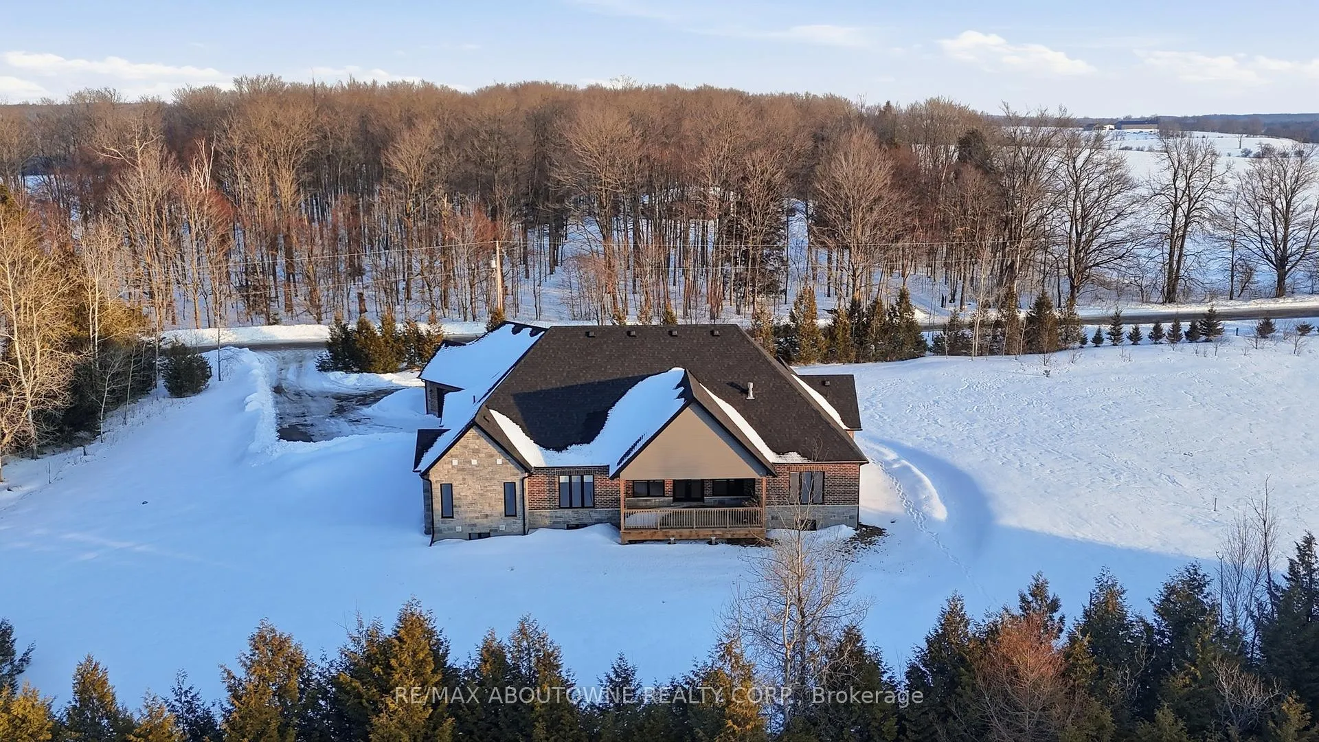 Photo 10 of 9042 Sideroad 10, Erin, Rural Erin — HOMEH