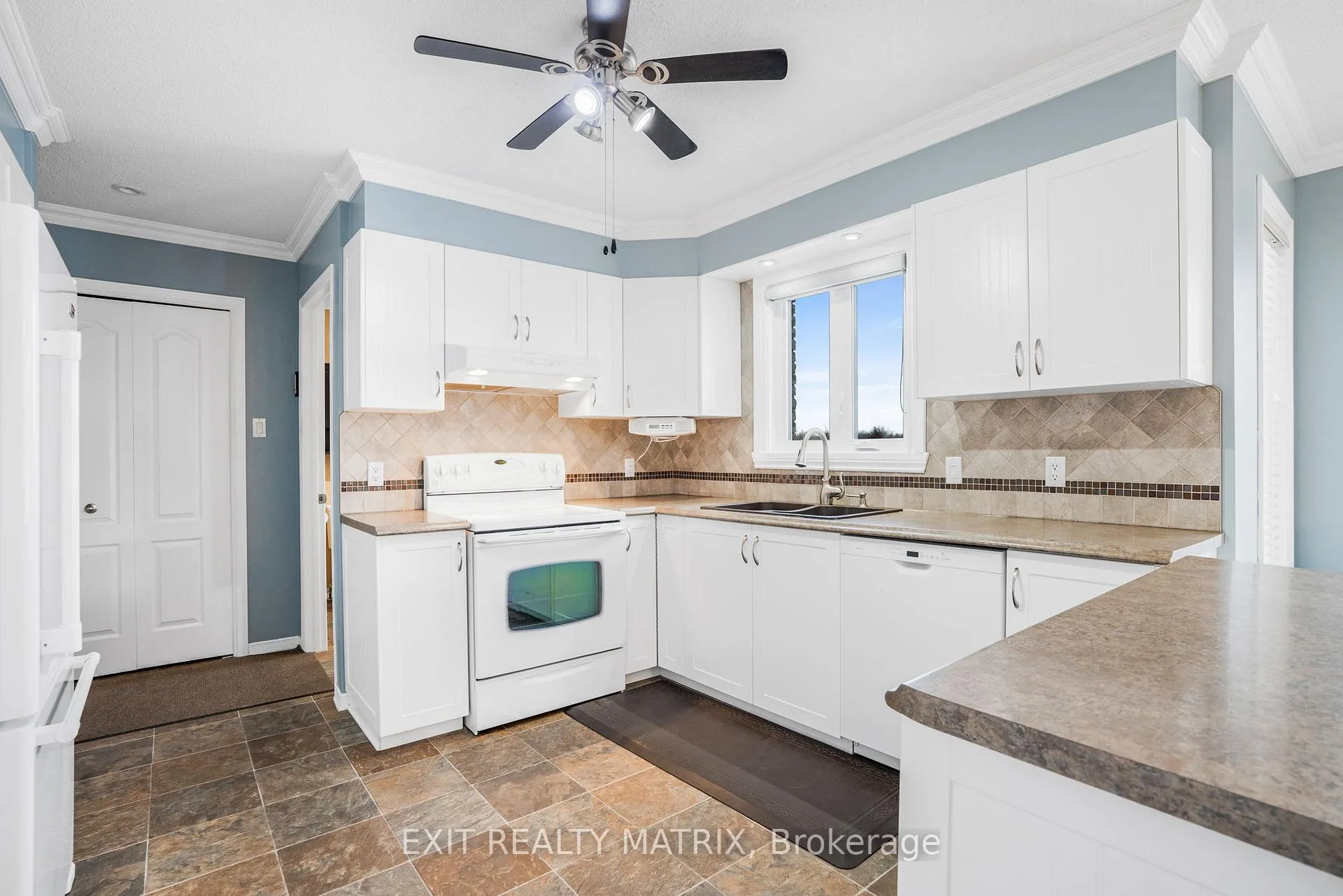 Photo 12 of 165 Eliza Street, Champlain, Champlain Twp — HOMEH