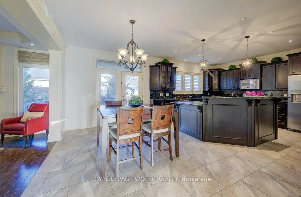 Photo 17 of 6379 Christopher Crescent, Niagara Falls, Forestview — HOMEH