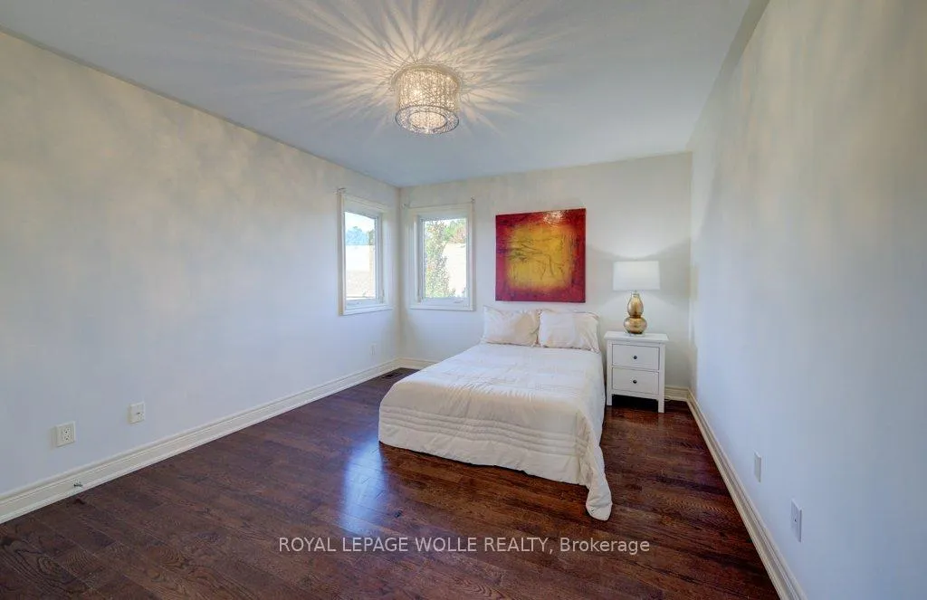 Photo 31 of 6379 Christopher Crescent, Niagara Falls, Forestview — HOMEH