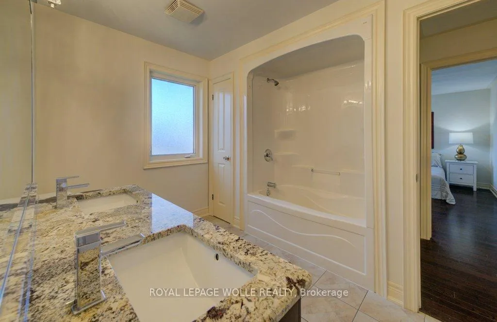Photo 33 of 6379 Christopher Crescent, Niagara Falls, Forestview — HOMEH