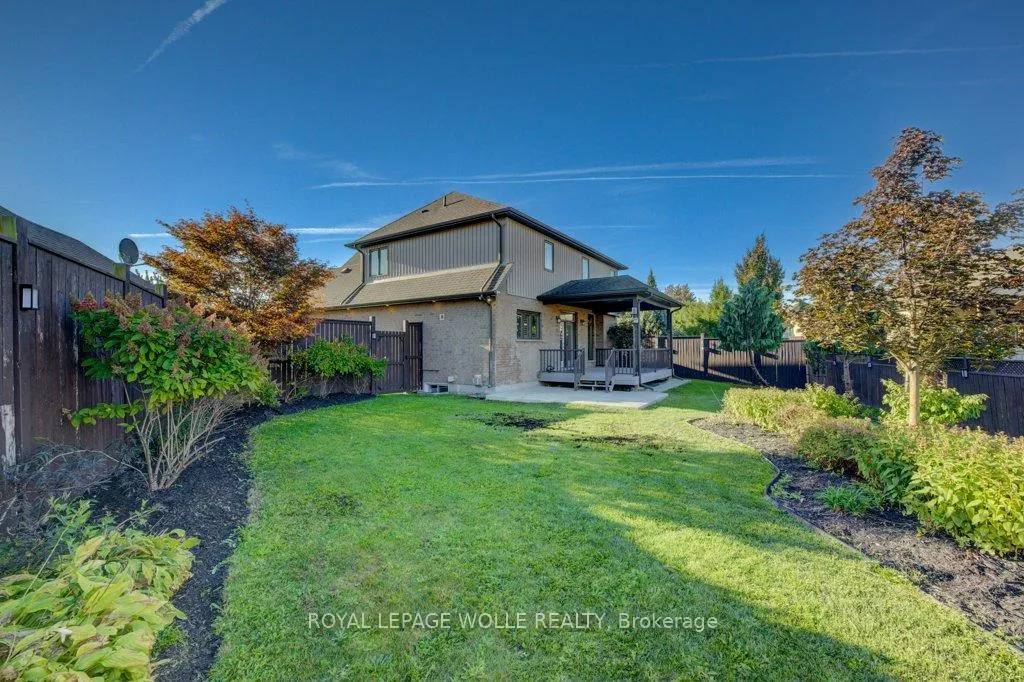 Photo 48 of 6379 Christopher Crescent, Niagara Falls, Forestview — HOMEH